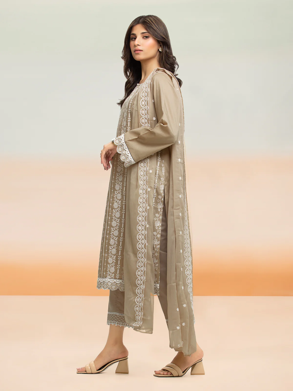 Embroidered Cambric Suit - EWU24V2-28642-3P - Image 4