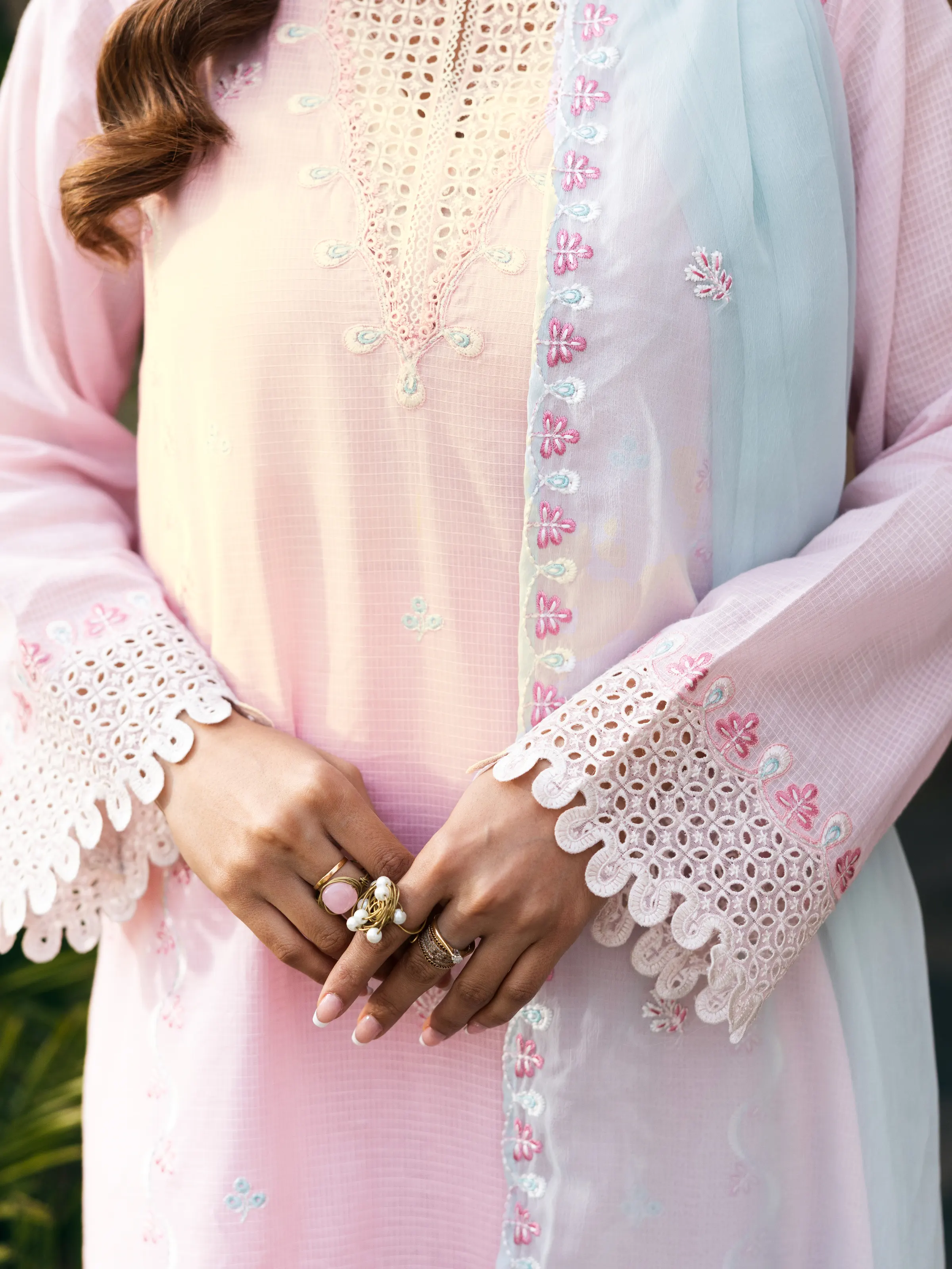 Unstitched Embroidered Lawn Shirt Dupatta - EWU5V1-31236SD - Image 4