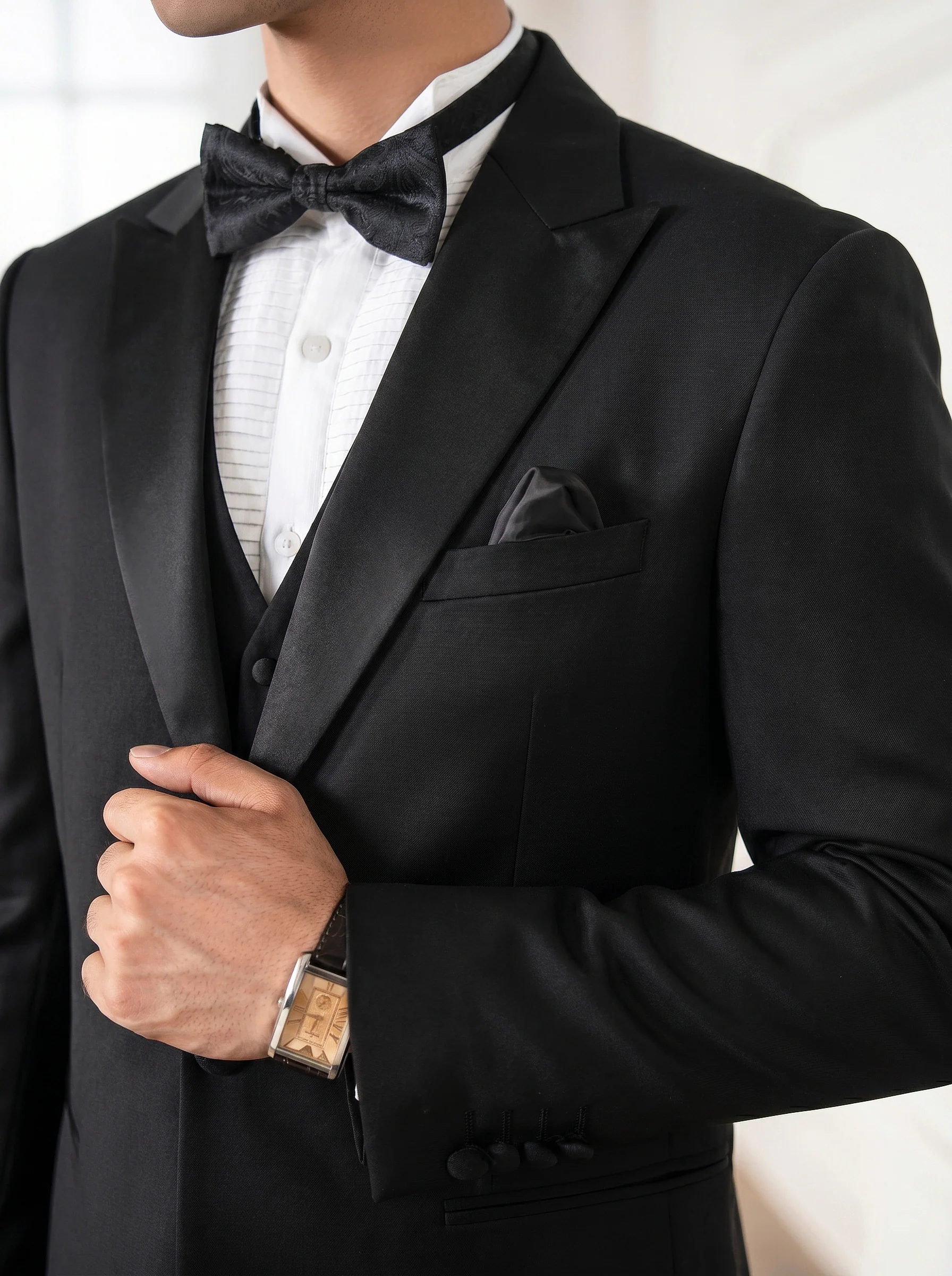 Peak Lapel Collar Tuxedo Suit - ECMTCPT5-1016 - Image 3