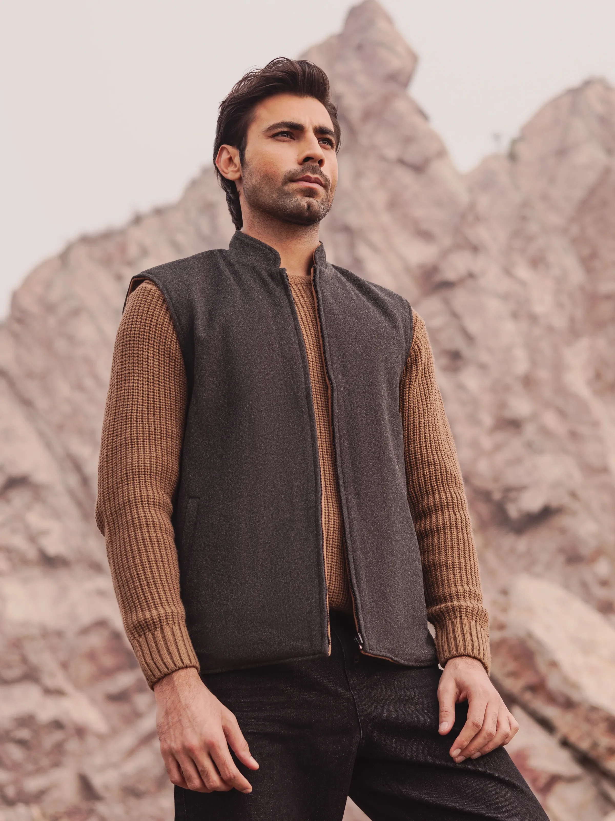 Sleeveless Suede Jacket - EMTJ24-021