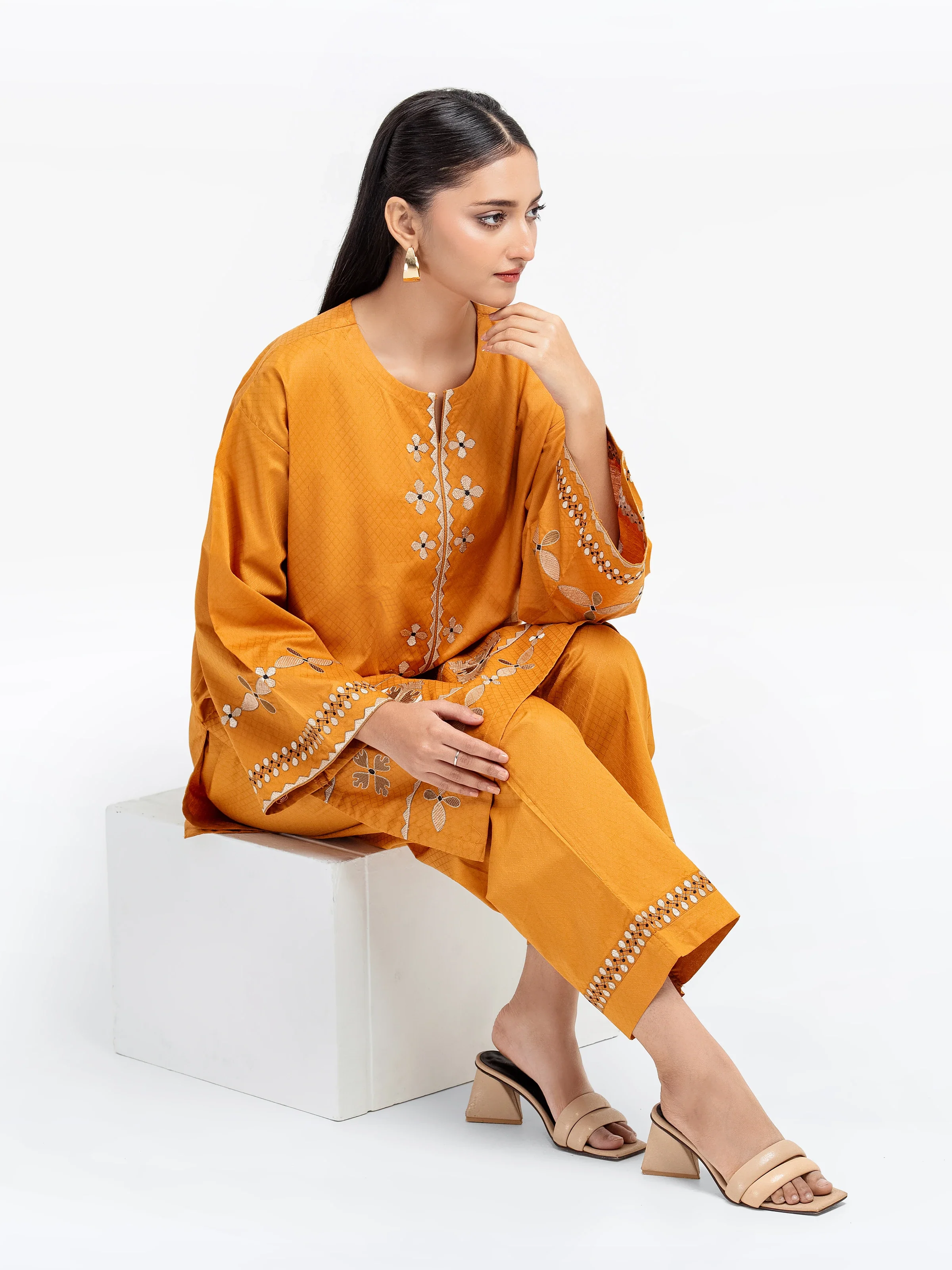 Embroidered Dobby Co-Ord Set - EWTKE24-81450ST - Image 2