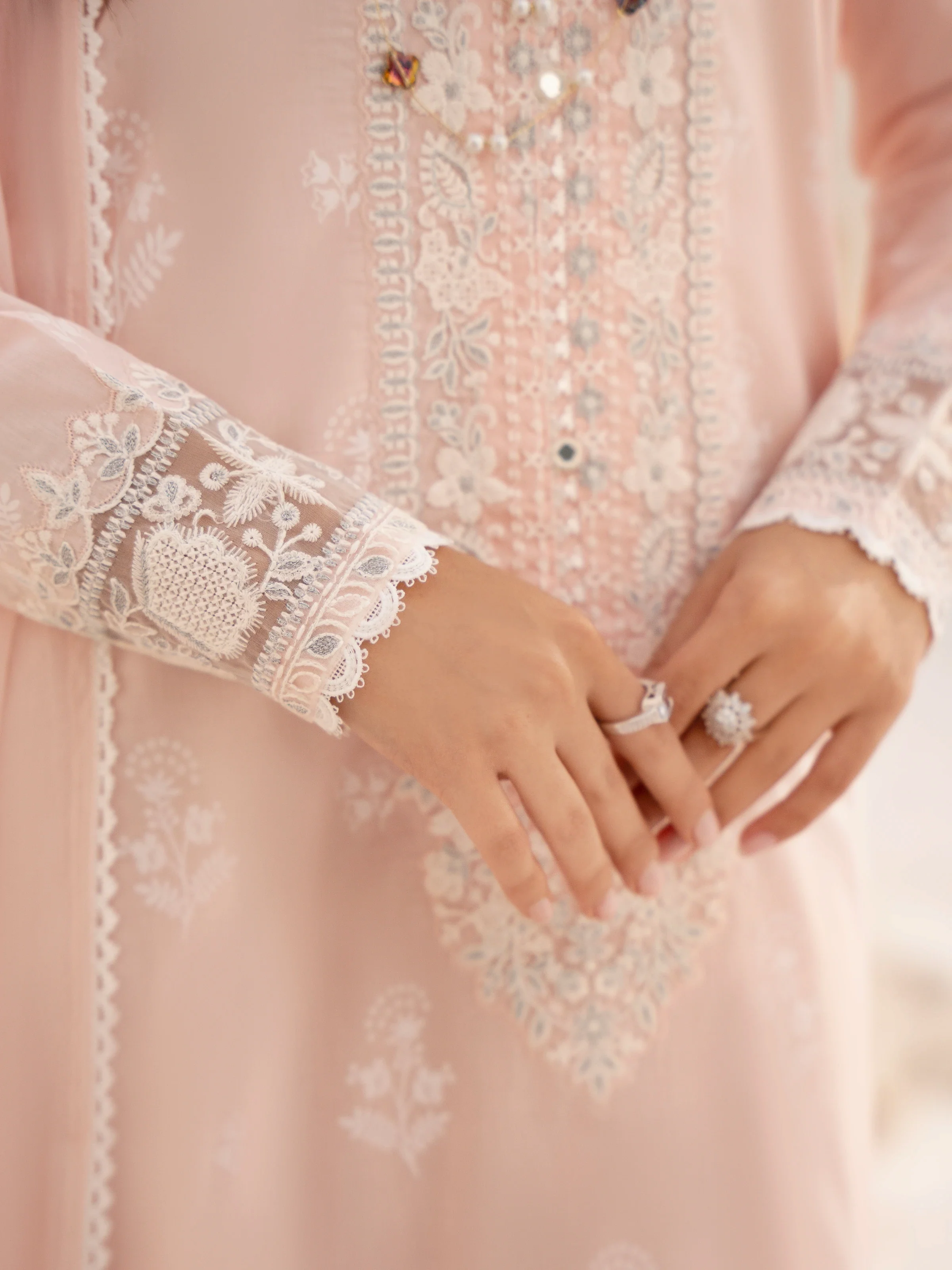 Embroidered Cambric Suit - EWTKE24-81053-3P - Image 2