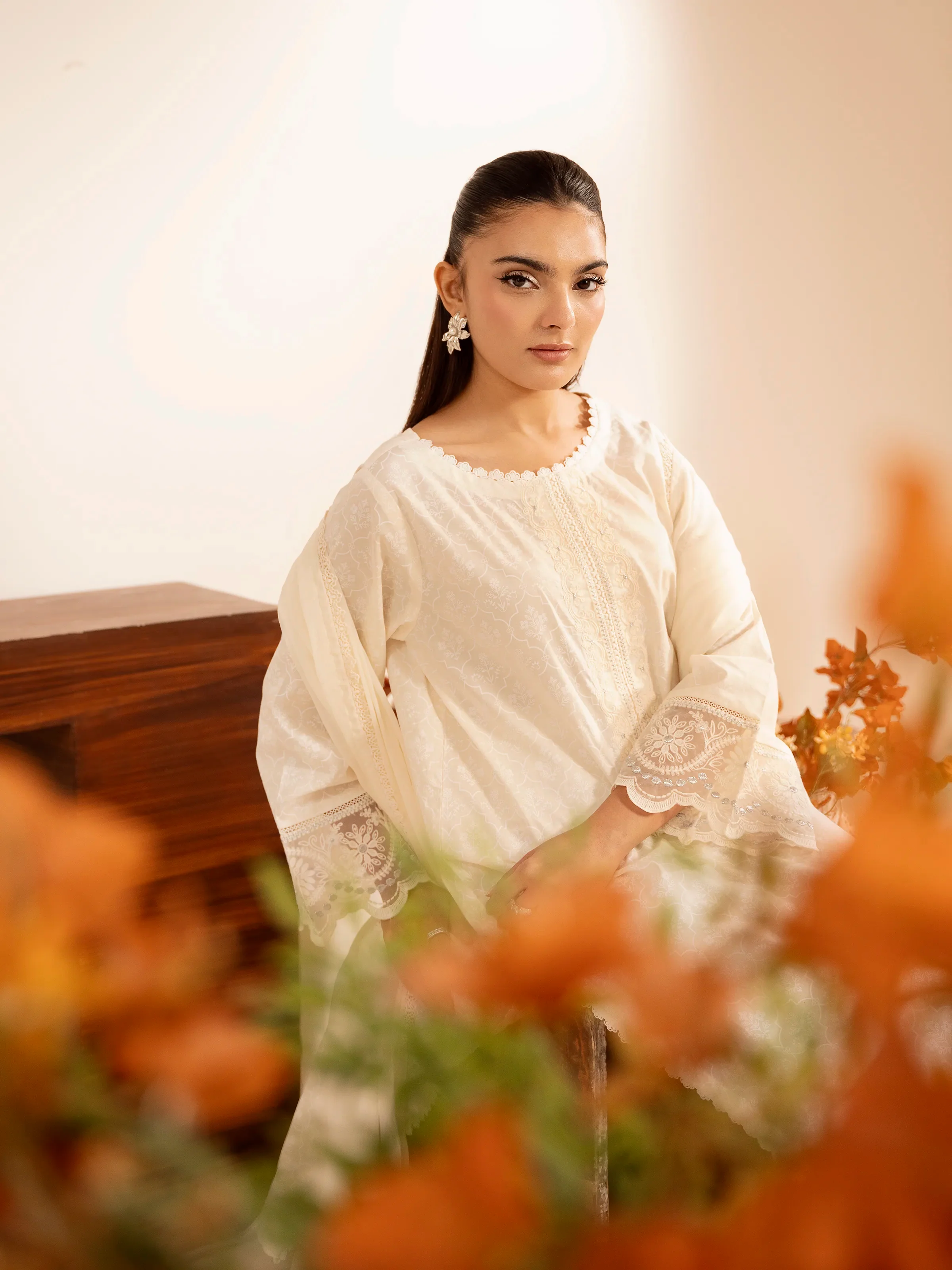 Embroidered Cambric Suit - EWTKE24-81058-3P - Image 4