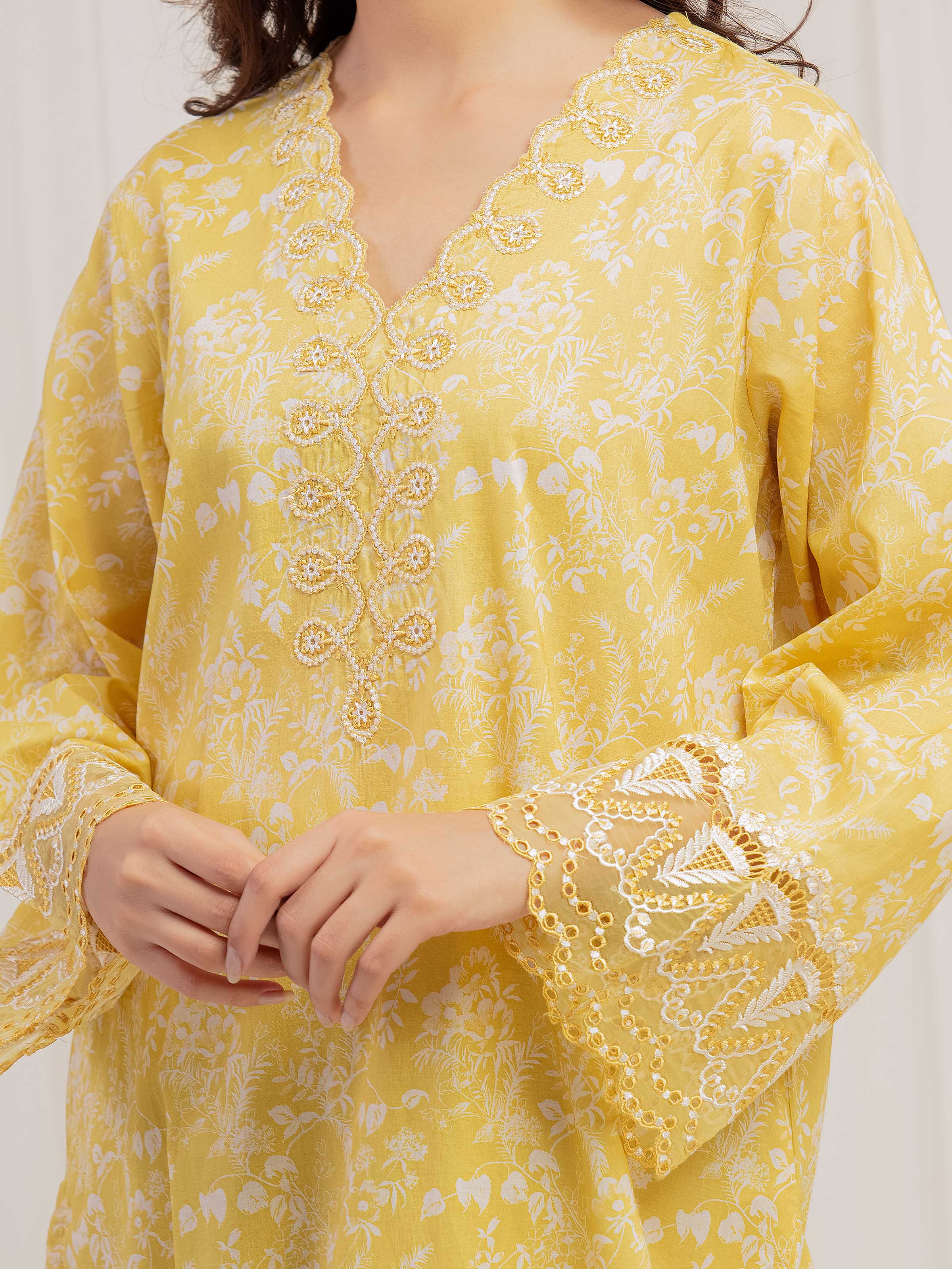 Embroidered Cambric Suit - EWTKE5-81731-3P - Image 5