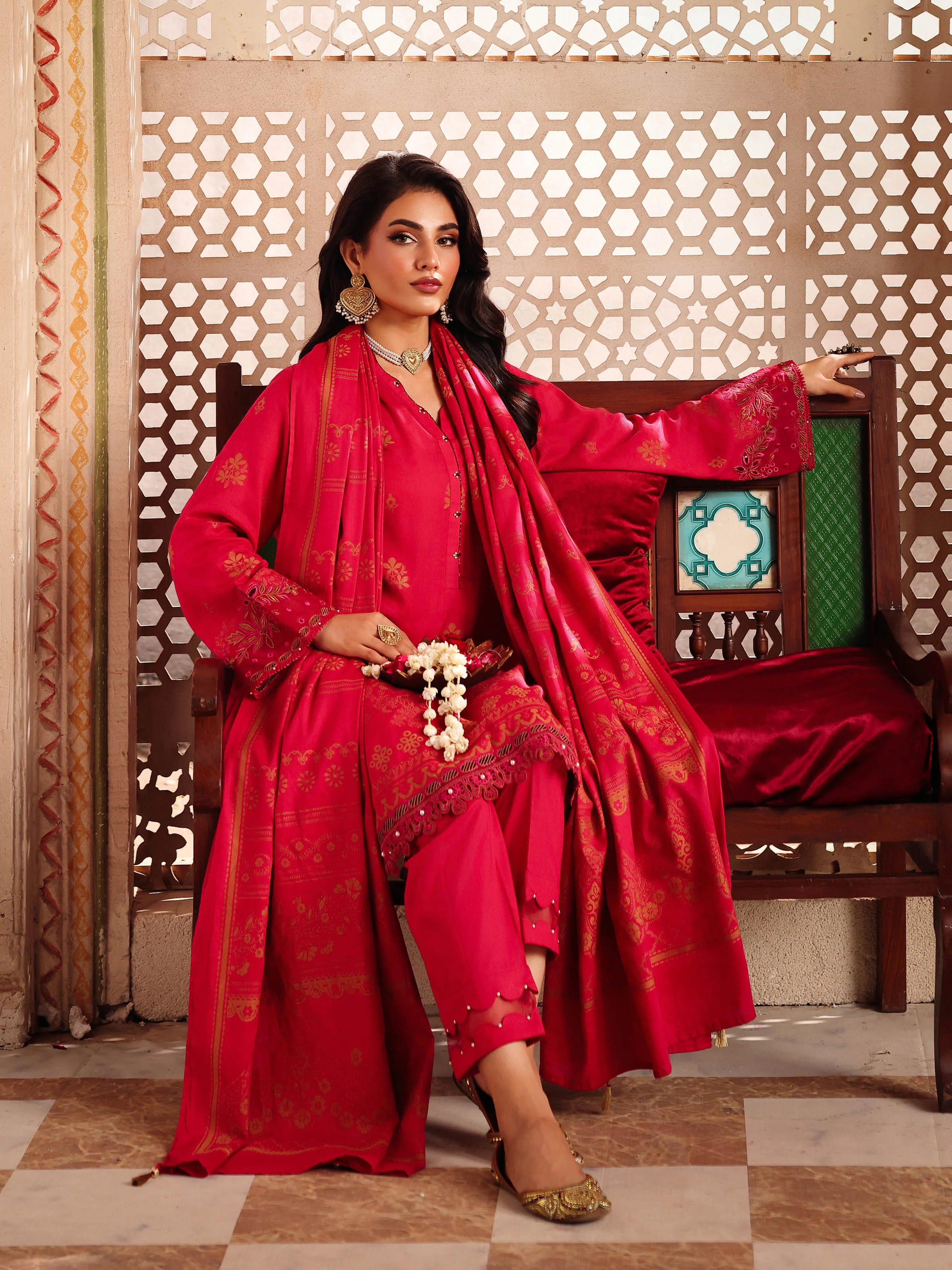 Embroidered Jacquard Suit - EWTKE5-81079-3P - Image 4