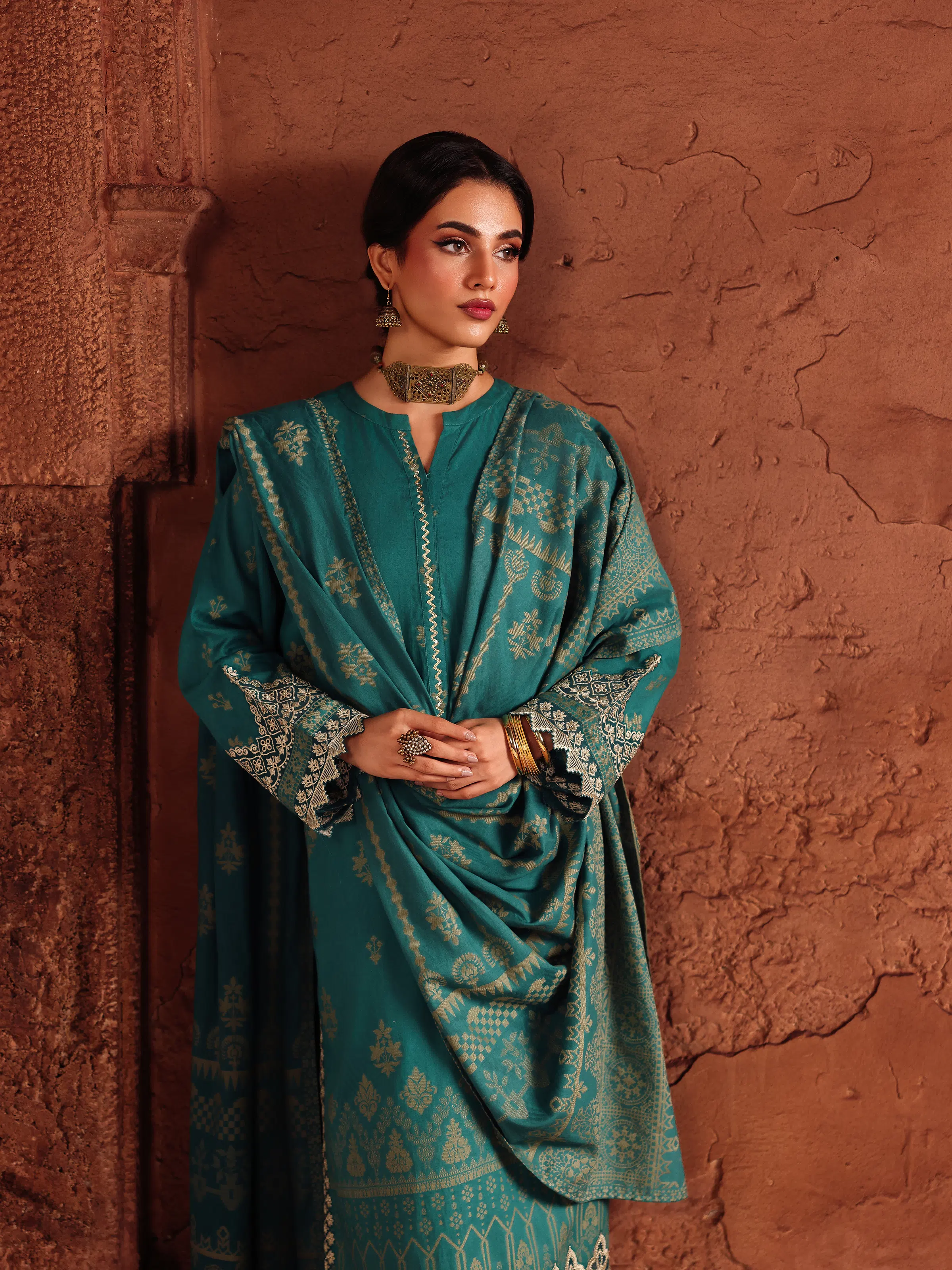Embroidered Jacquard Suit - EWTKE5-81086-3P - Image 5