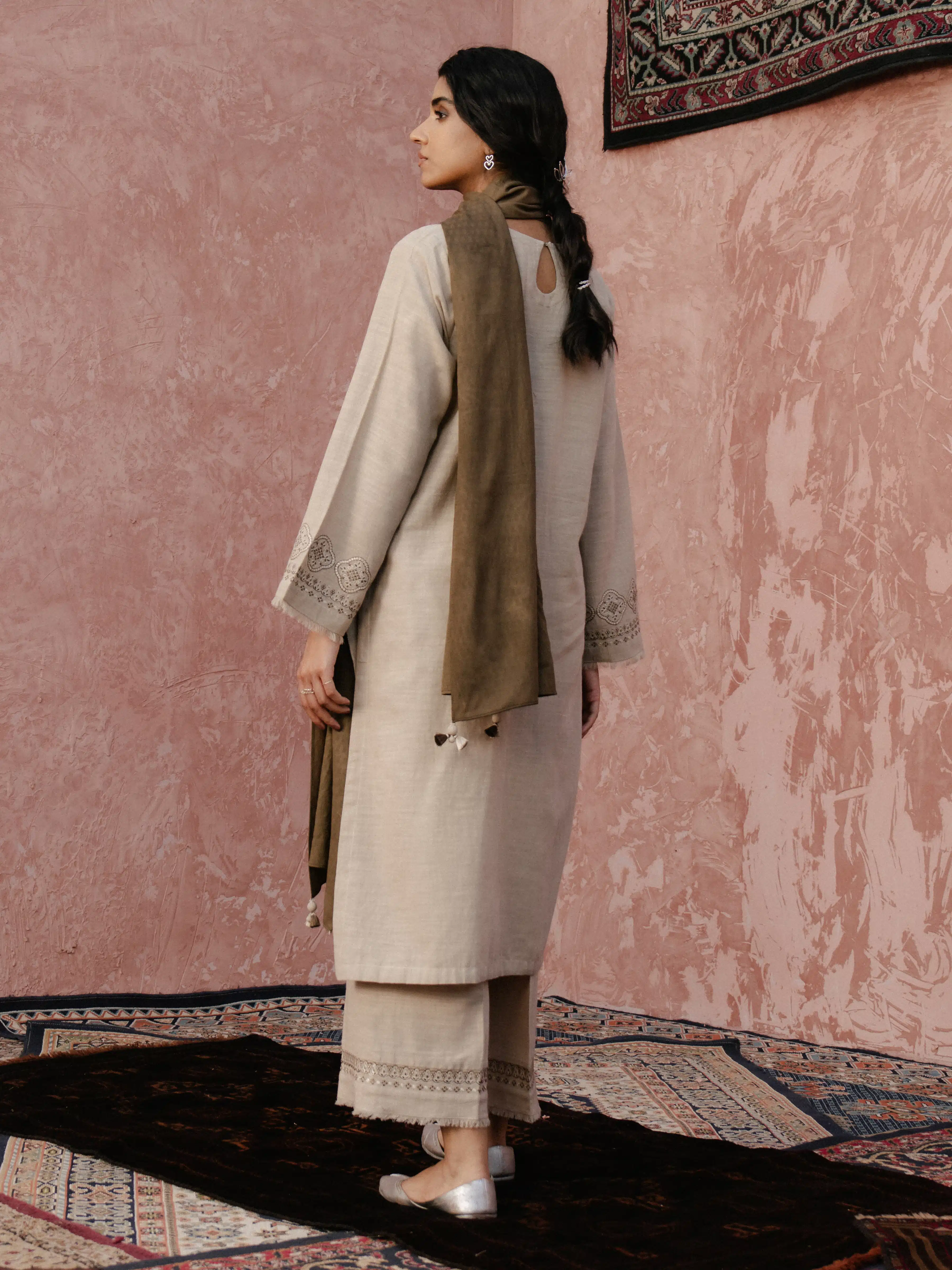Embroidered Khaddar Suit - EWTKE24-81371-3P - Image 5