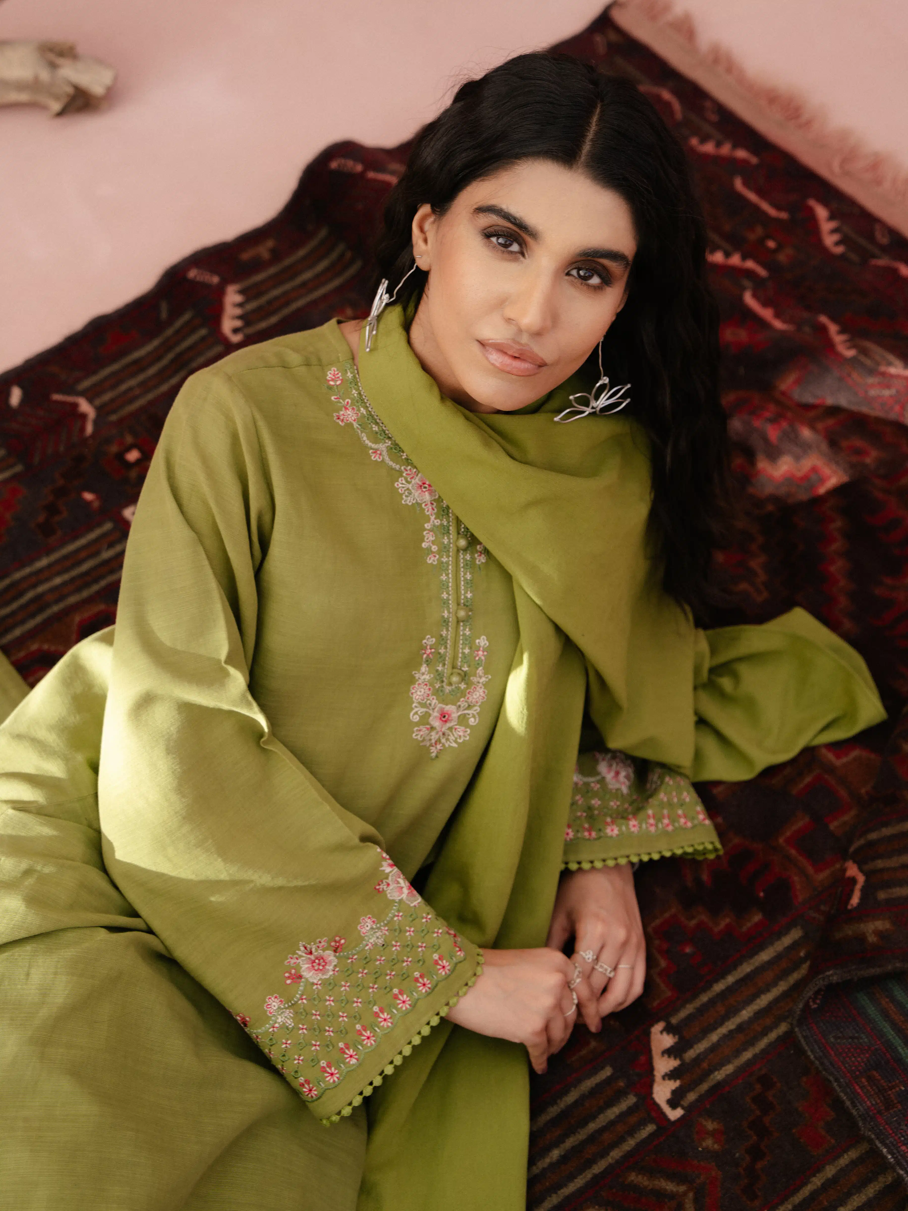 Embroidered Khaddar Suit - EWTKE24-81373-3P - Image 3