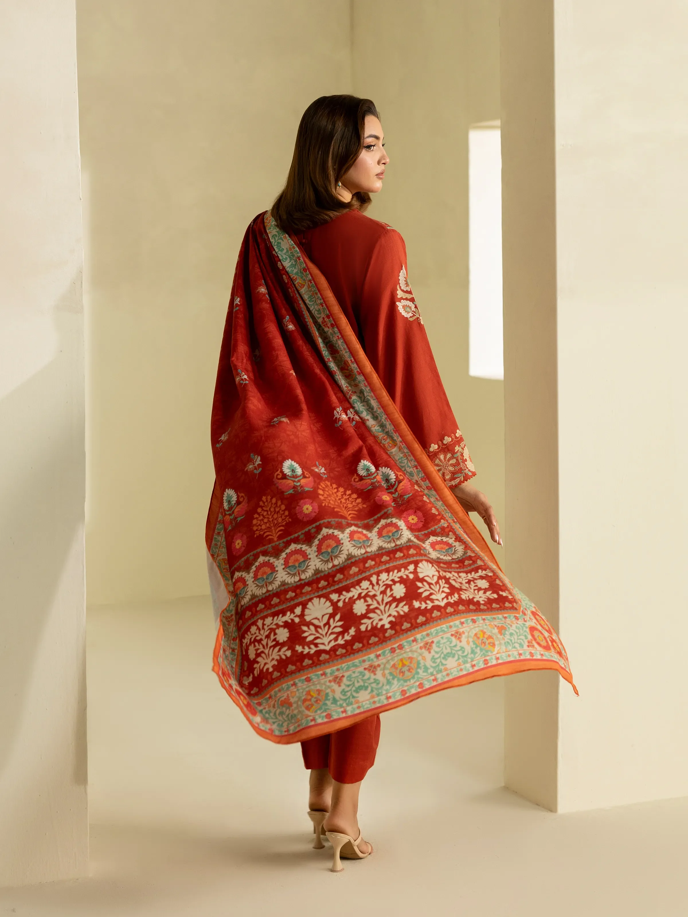 Embroidered Khaddar Suit - EWTKED5-84011-3P - Image 6