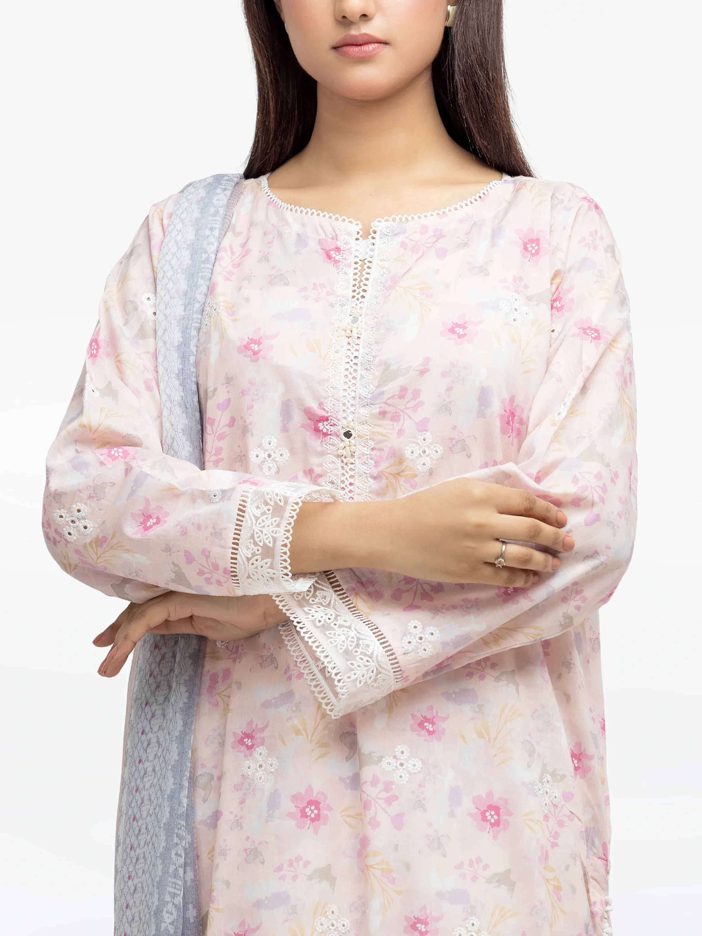 Embroidered Lawn Suit - EWTKE24-81032-3P - Image 2