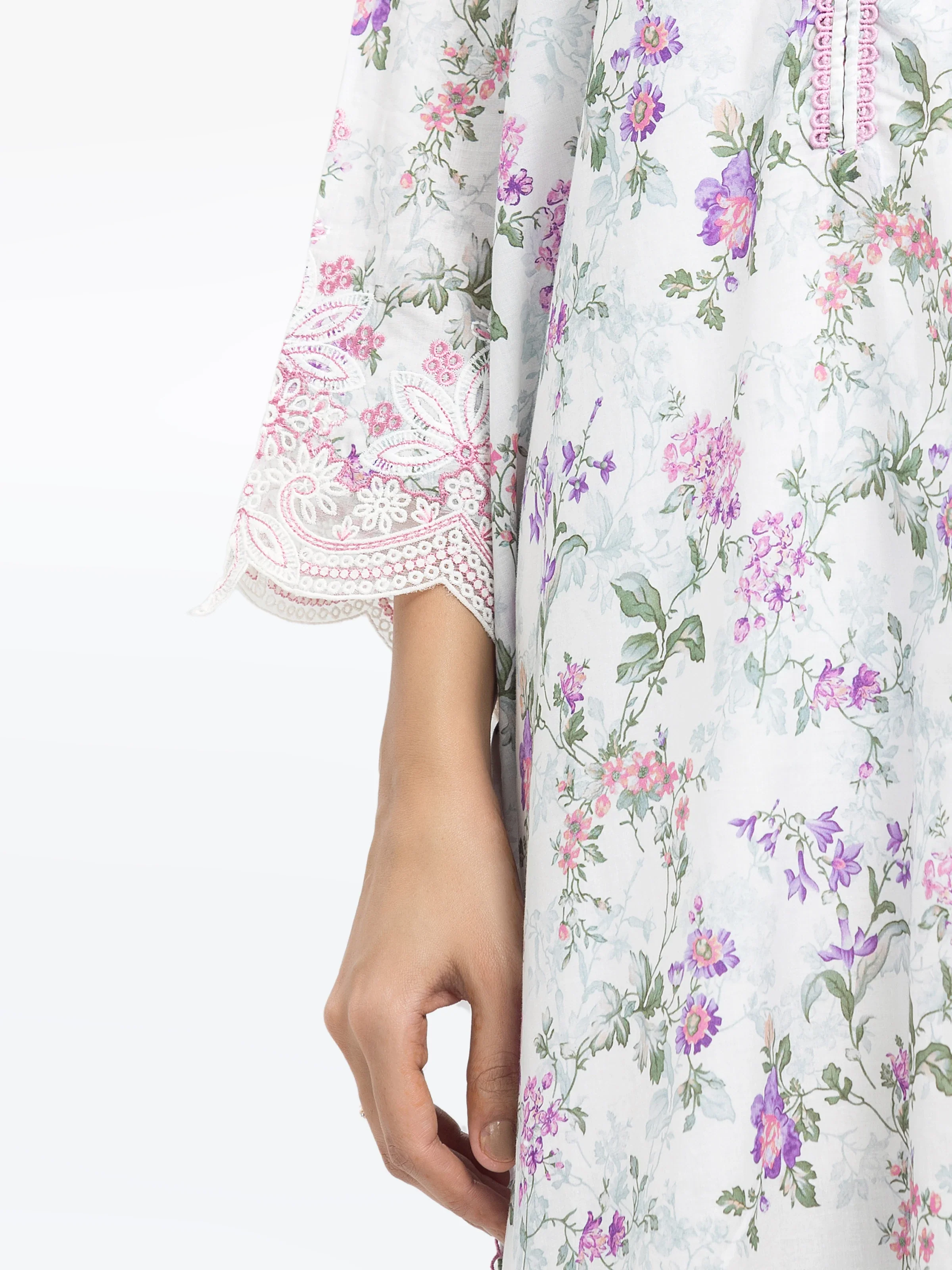 Embroidered Lawn Suit - EWTKE24-81150-3P - Image 3