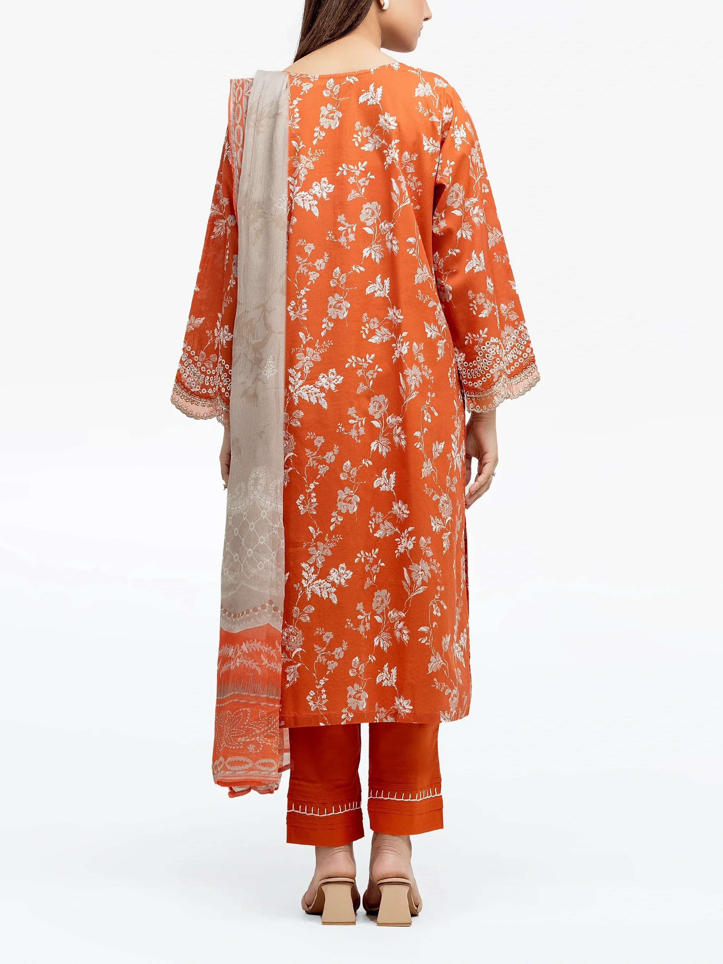 Embroidered Lawn Suit - EWTKE24-81151-3P - Image 5