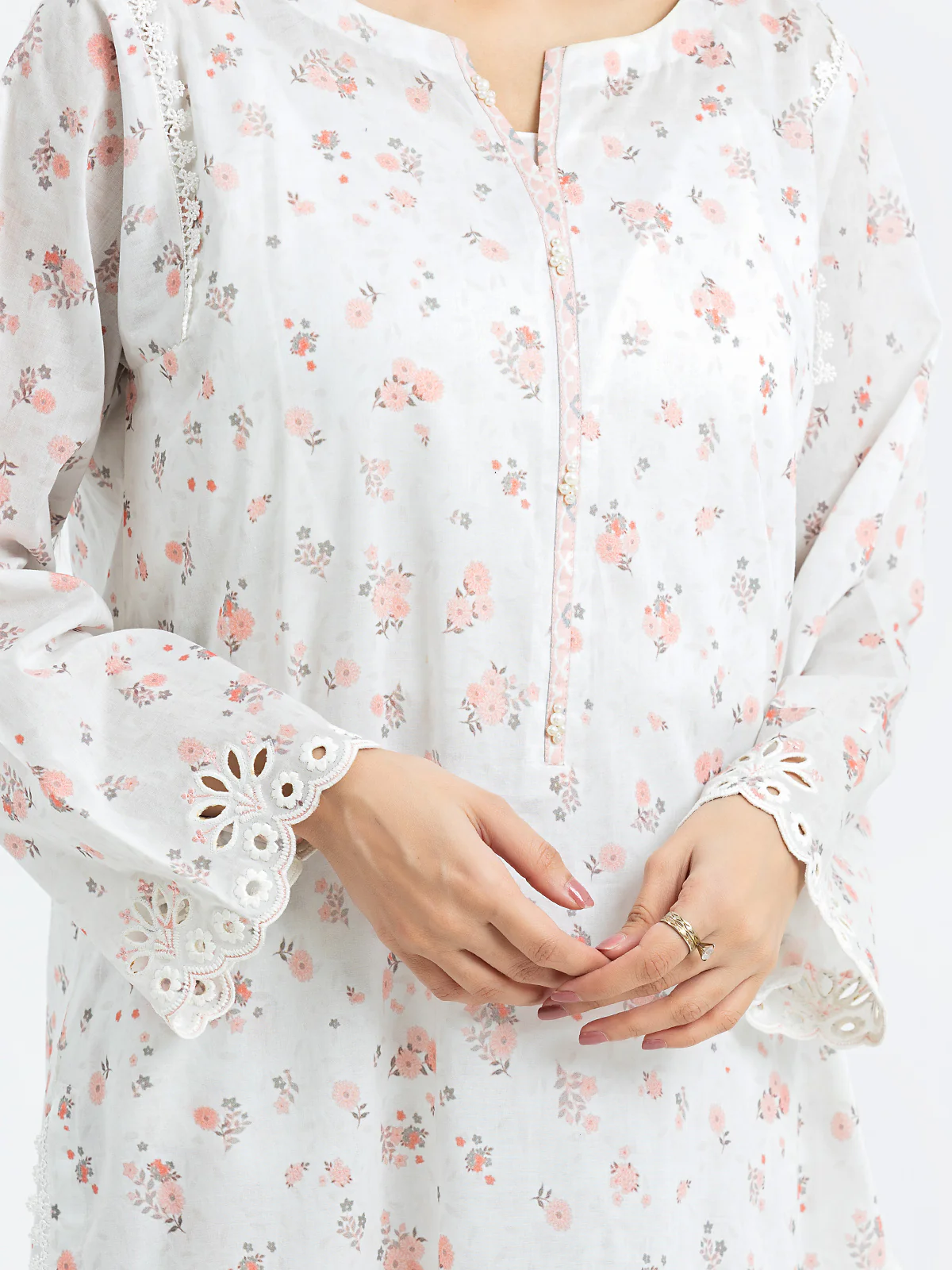 Embroidered Lawn Suit - EWTKE24-81153-3P - Image 3
