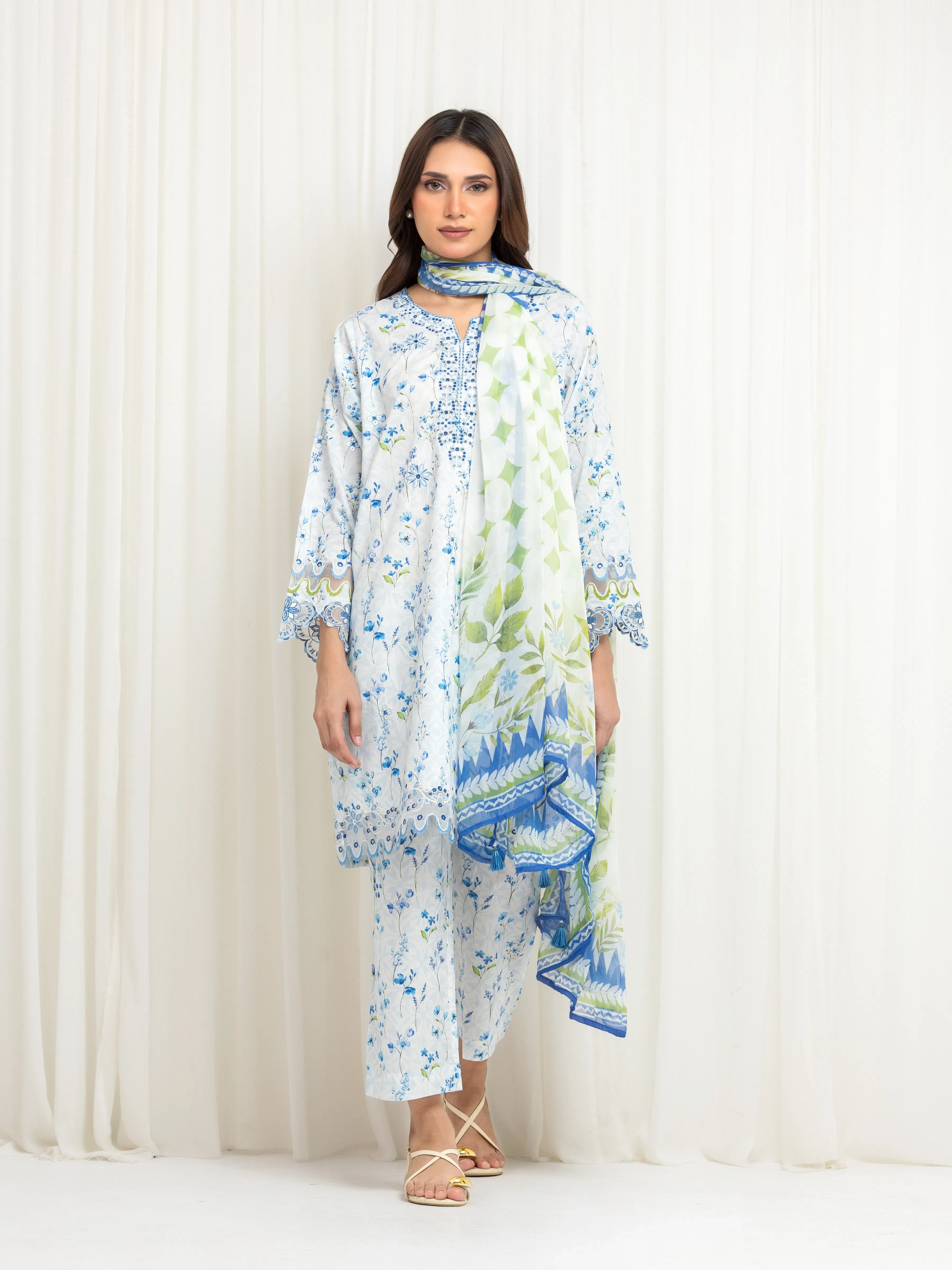 Embroidered Lawn Suit - EWTKE5-82493-3P