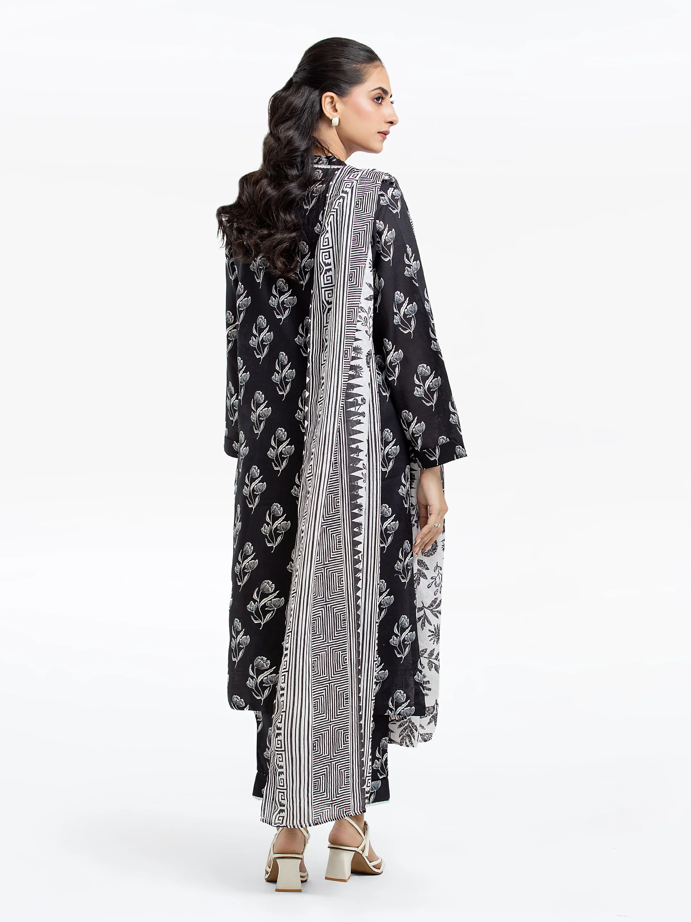 Printed Khaddar Suit - EWTKP24-81359-3P - Image 5