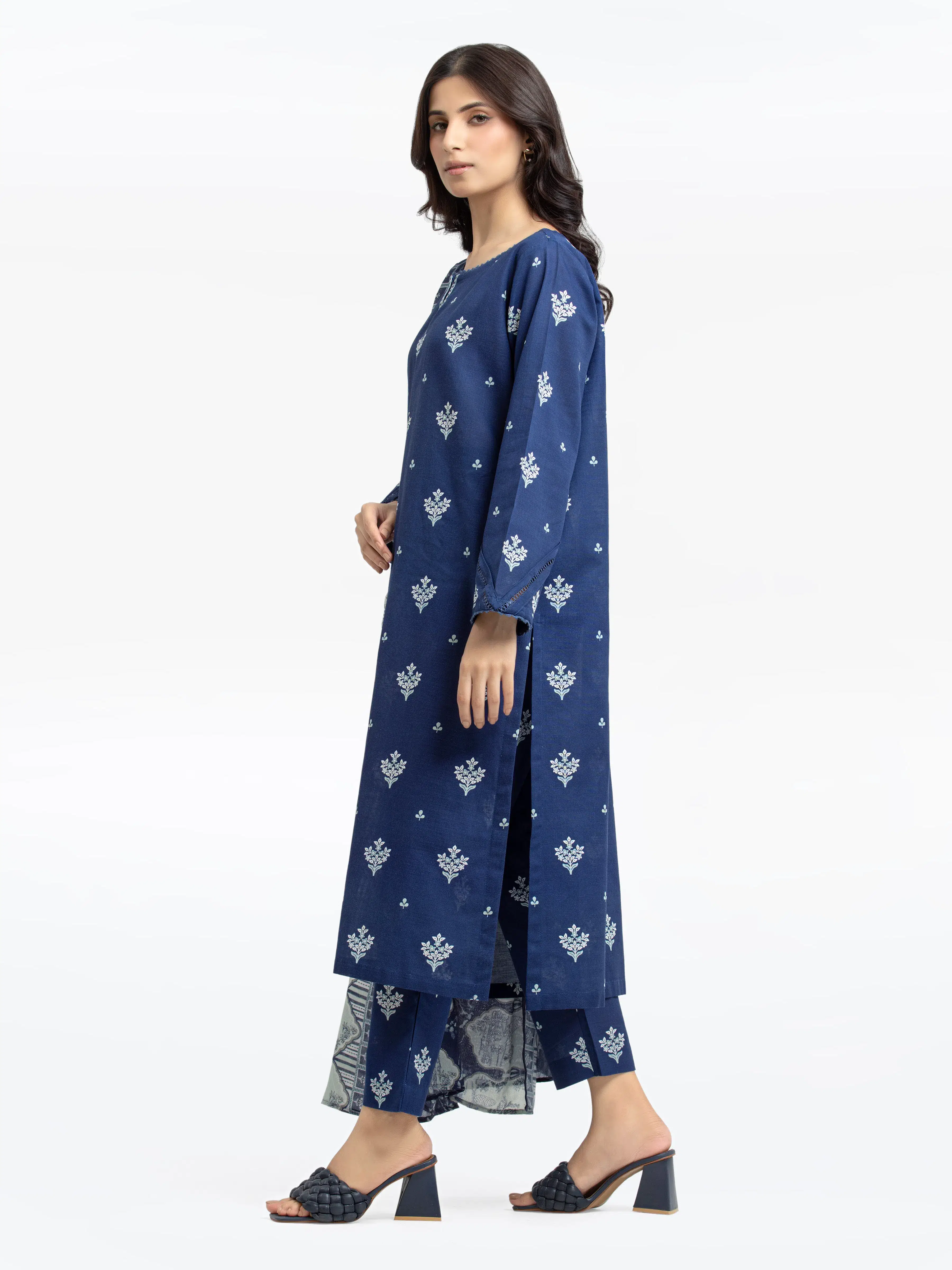 Printed Khaddar Suit - EWTKP24-81364-3P - Image 5