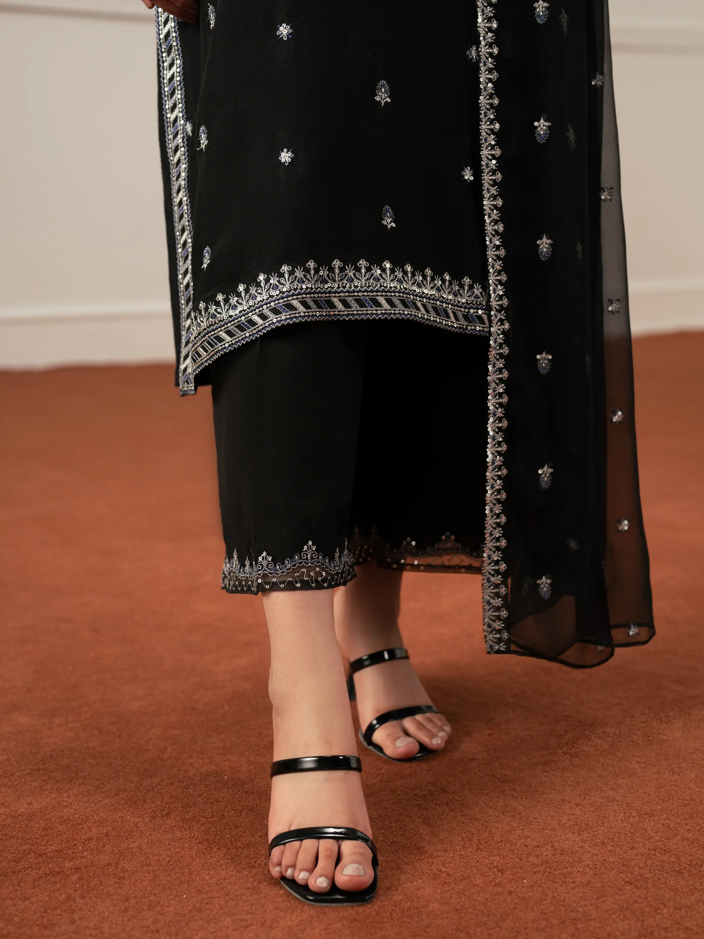 Embroidered Raw Silk Suit - EWTPLE24-00042-3P - Image 4