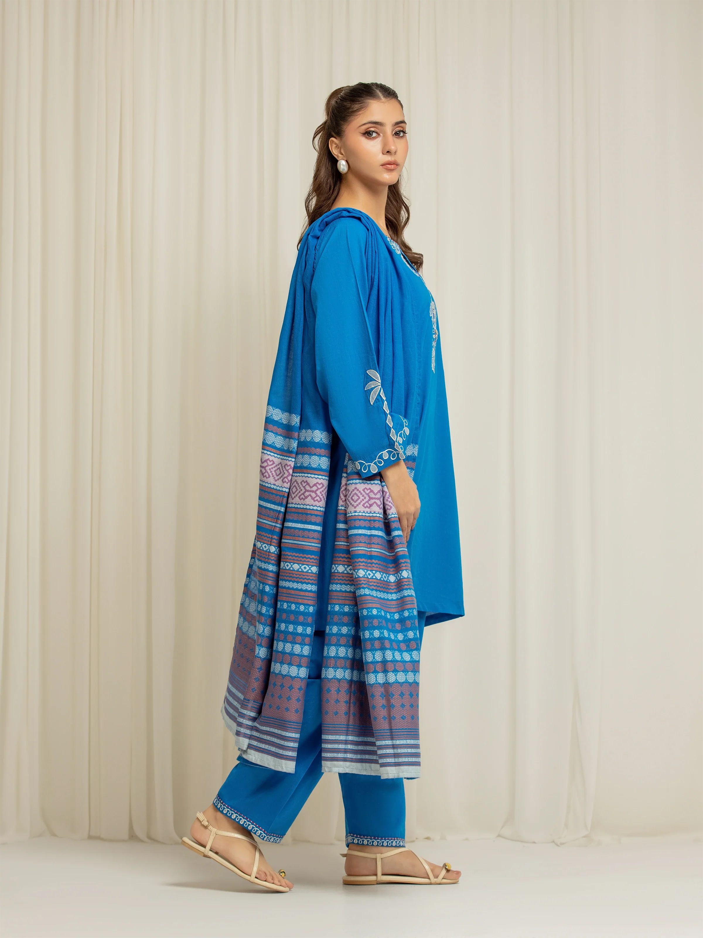 Embroidered Cambric Suit - EWTKE5-85006-3P - Image 4