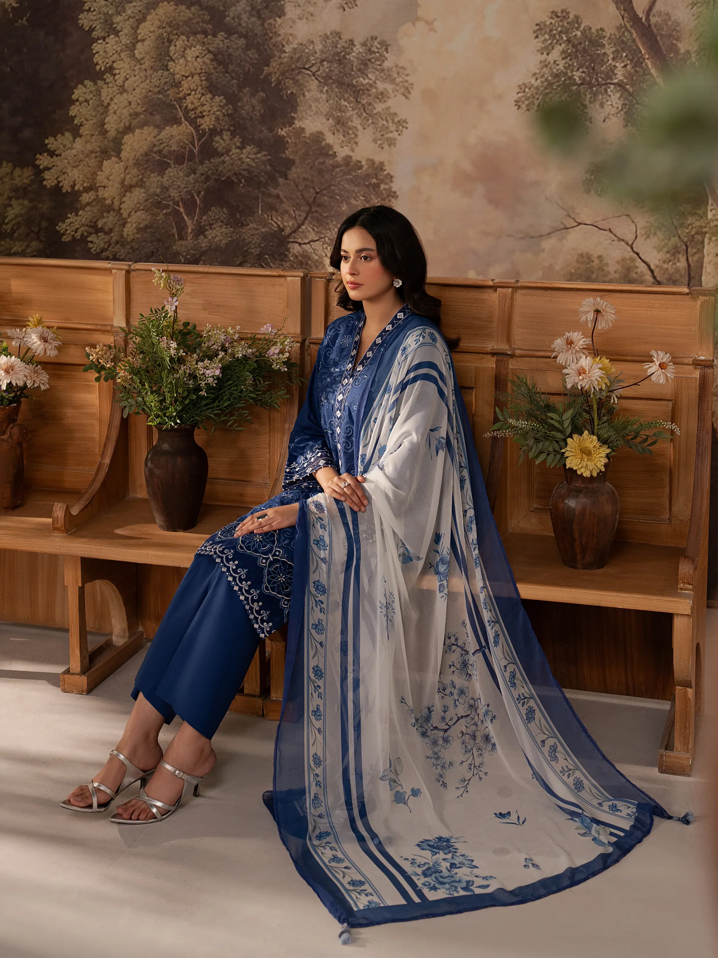 Embroidered Lawn Suit - EWTKED5-82403-3P - Image 6
