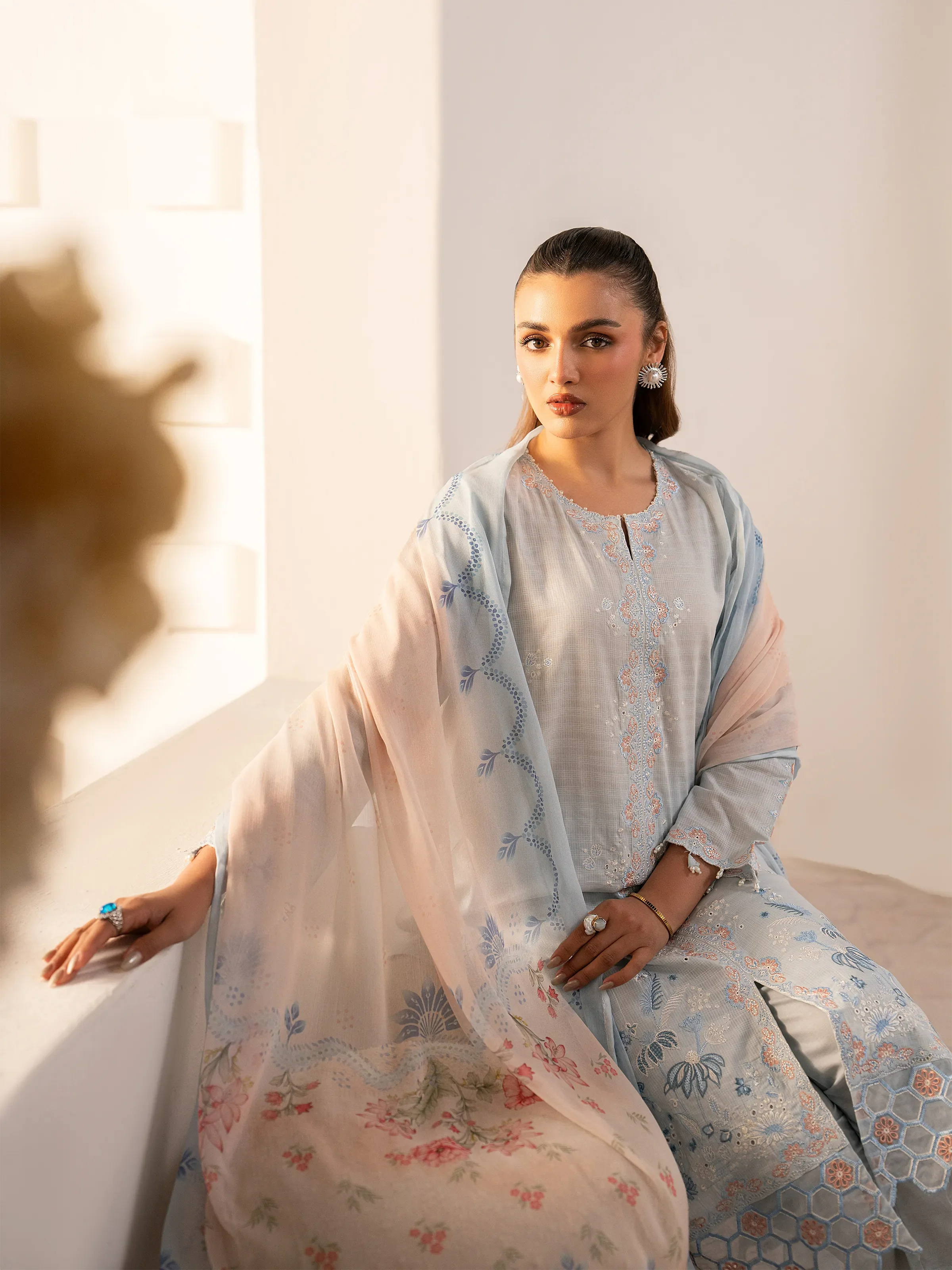 Embroidered Slub Lawn Suit - EWTKED5-82408-3P - Image 2