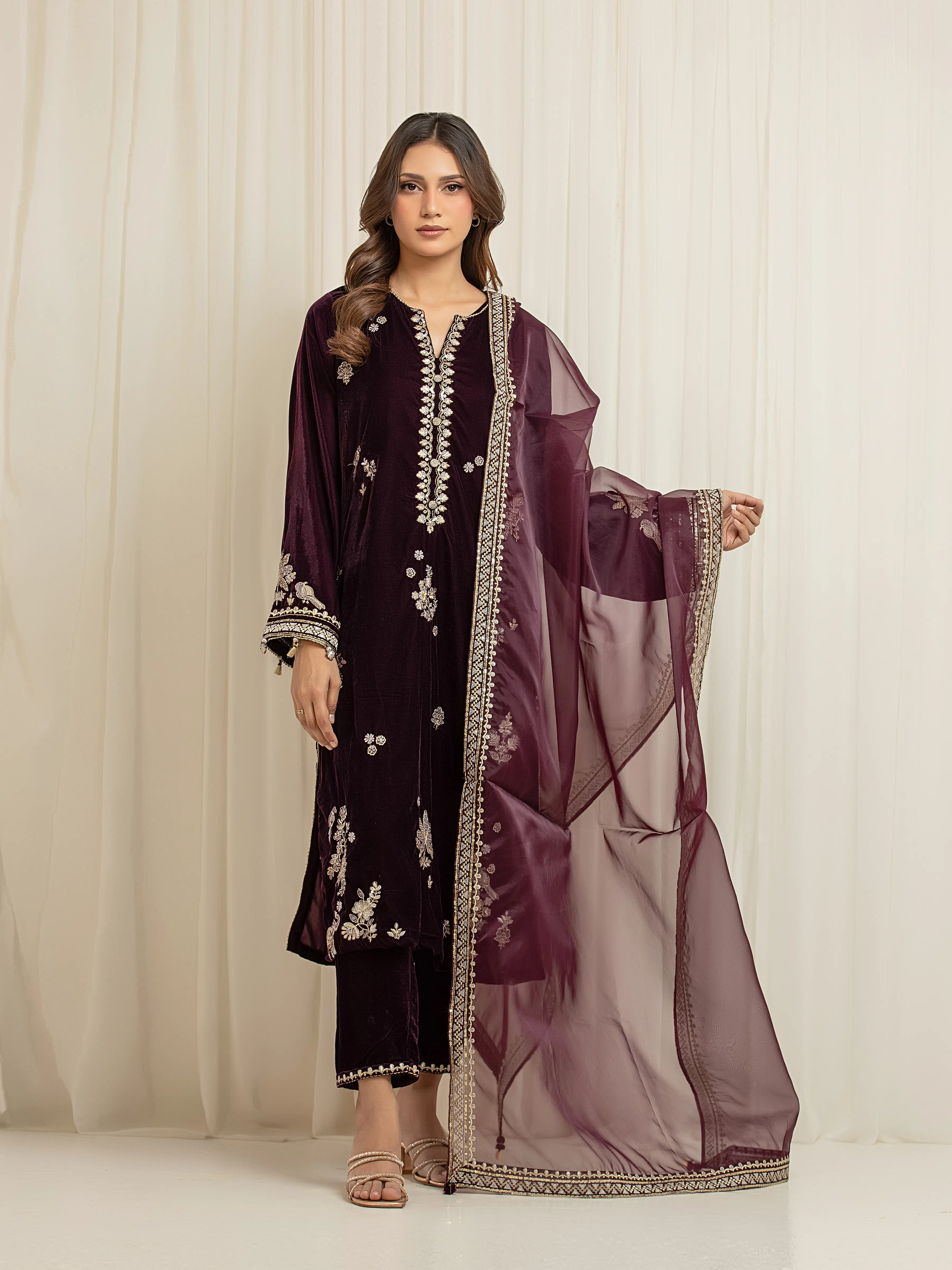 Embroidered Velvet Suit - EWTPLED5-00060-3P
