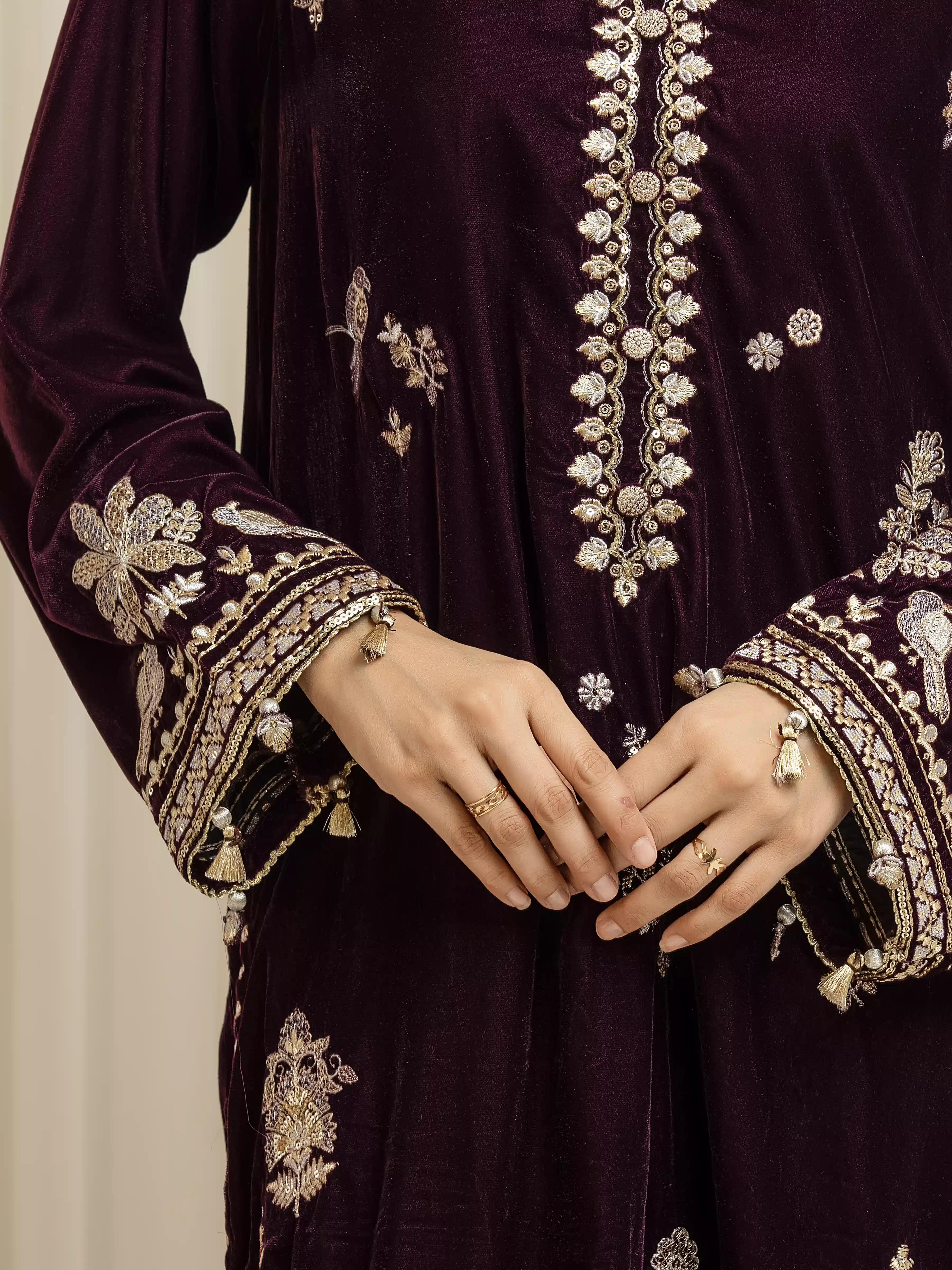 Embroidered Velvet Suit - EWTPLED5-00060-3P - Image 4