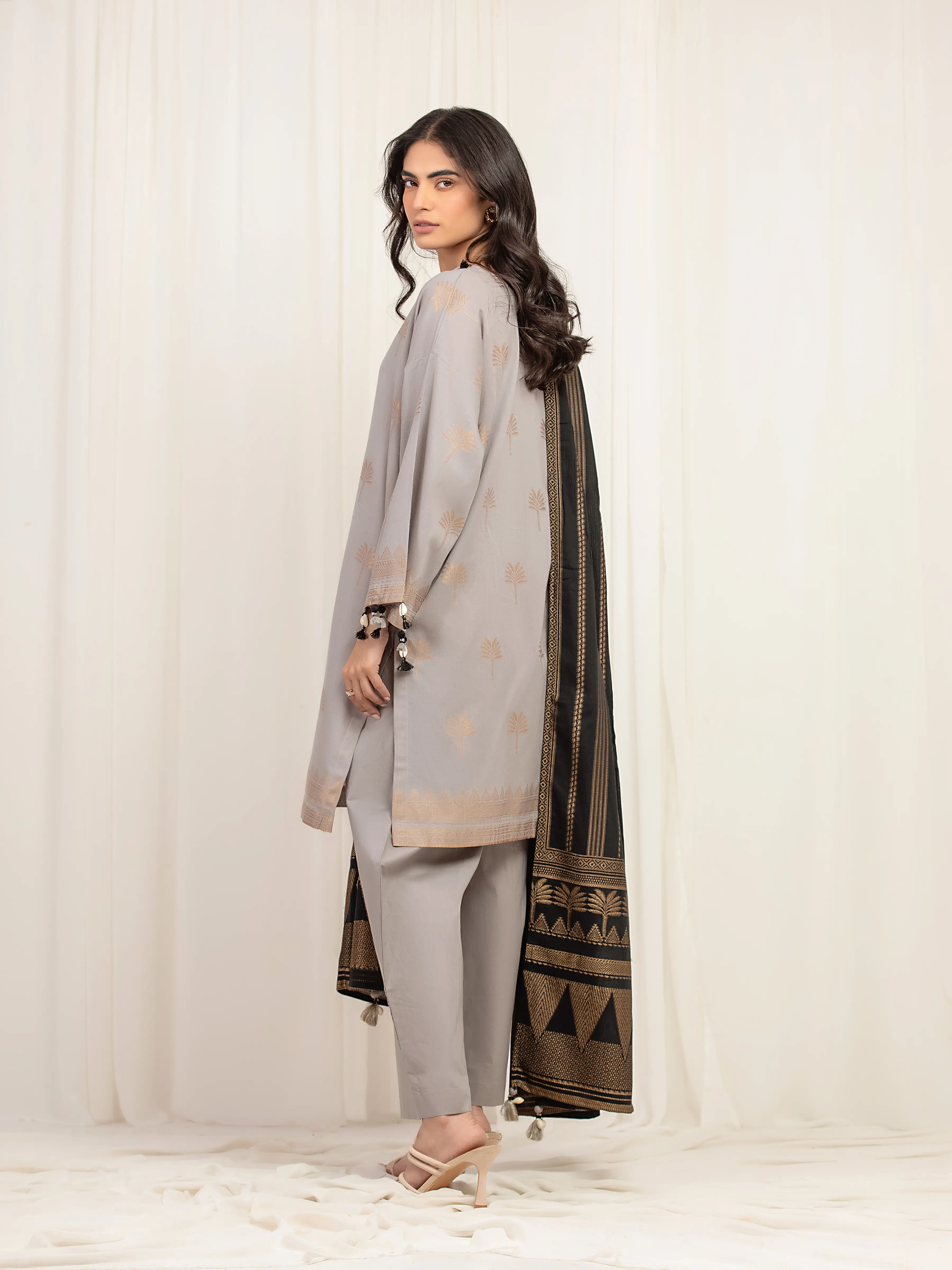 Solid Jacquard Suit - EWTKS5-82417-3P - Image 6