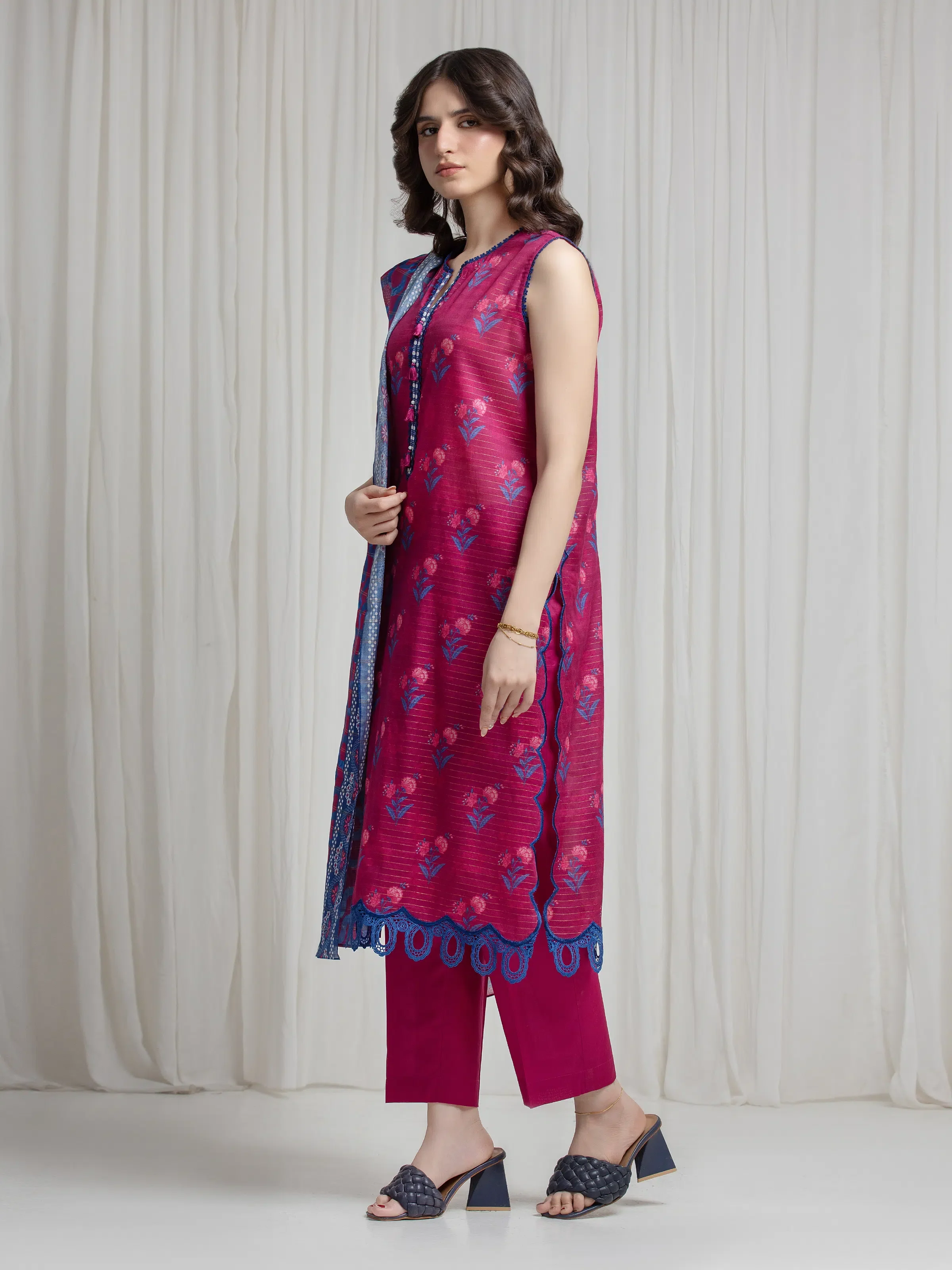 Printed Zari Lawn Suit - EWU6M6-078-3P - Image 4