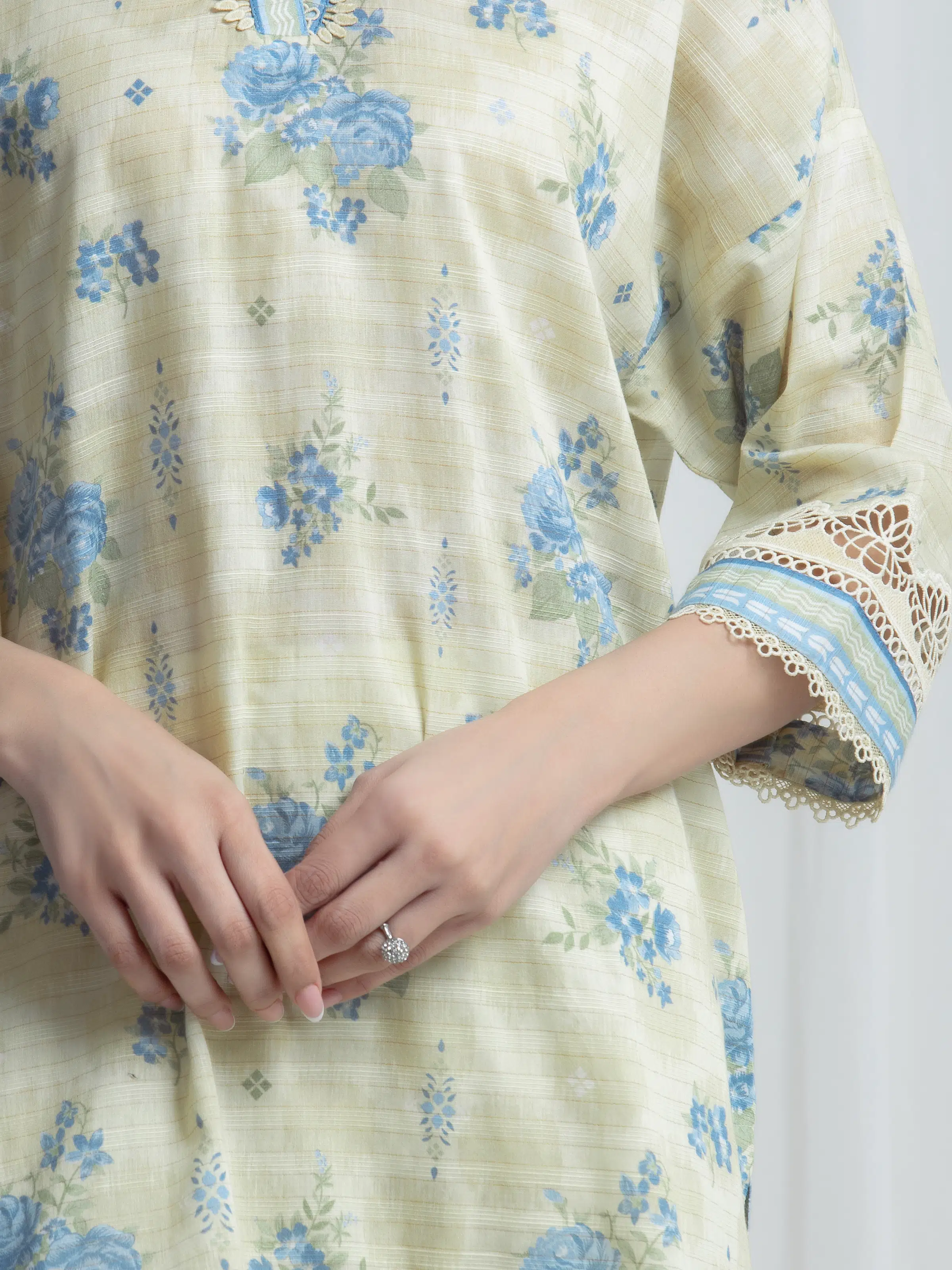 Printed Zari Lawn Suit - EWU6M6-103-3P - Image 3