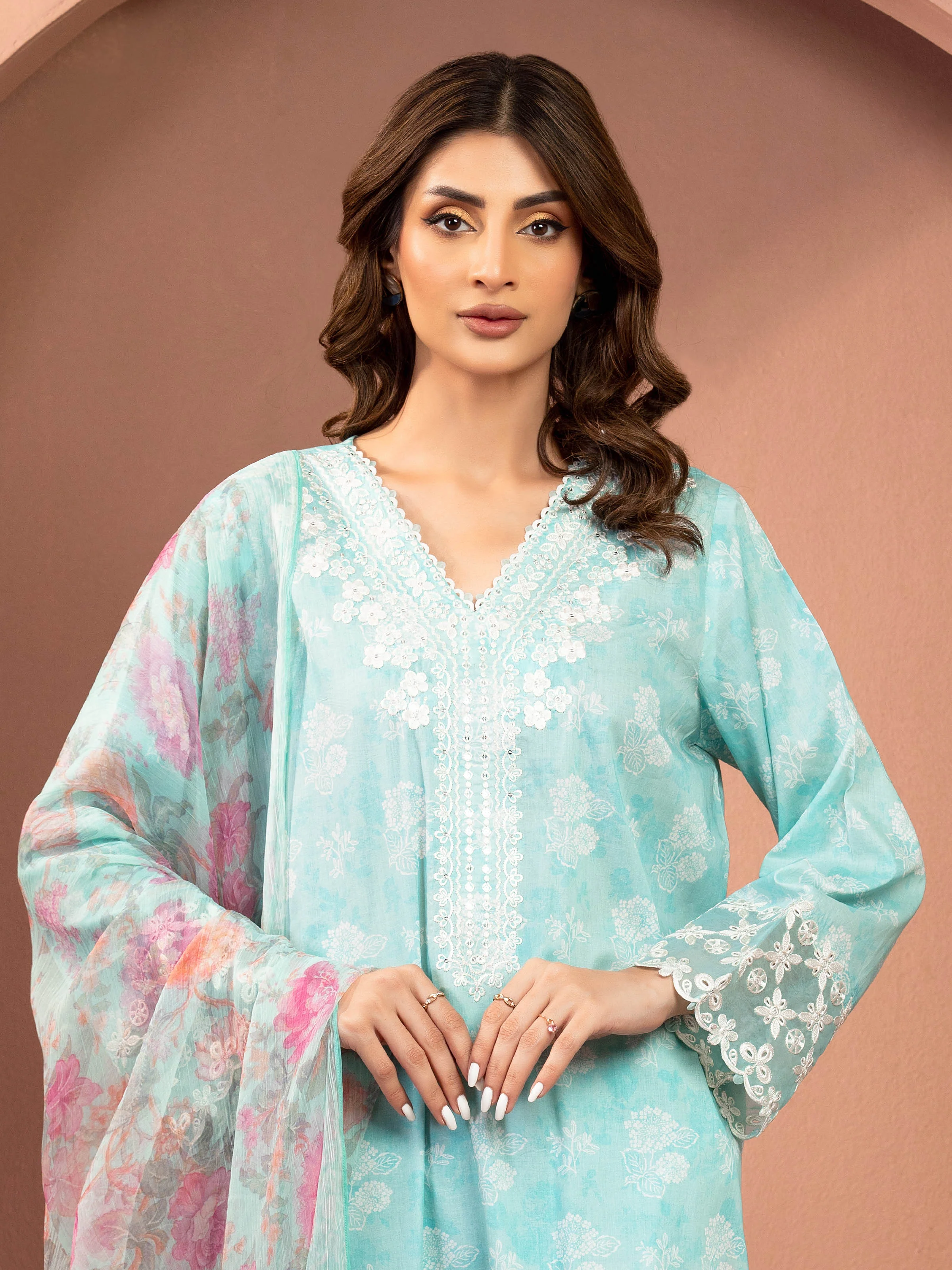 Embroidered Lawn Suit - EWU5V1-31459-3P - Image 4