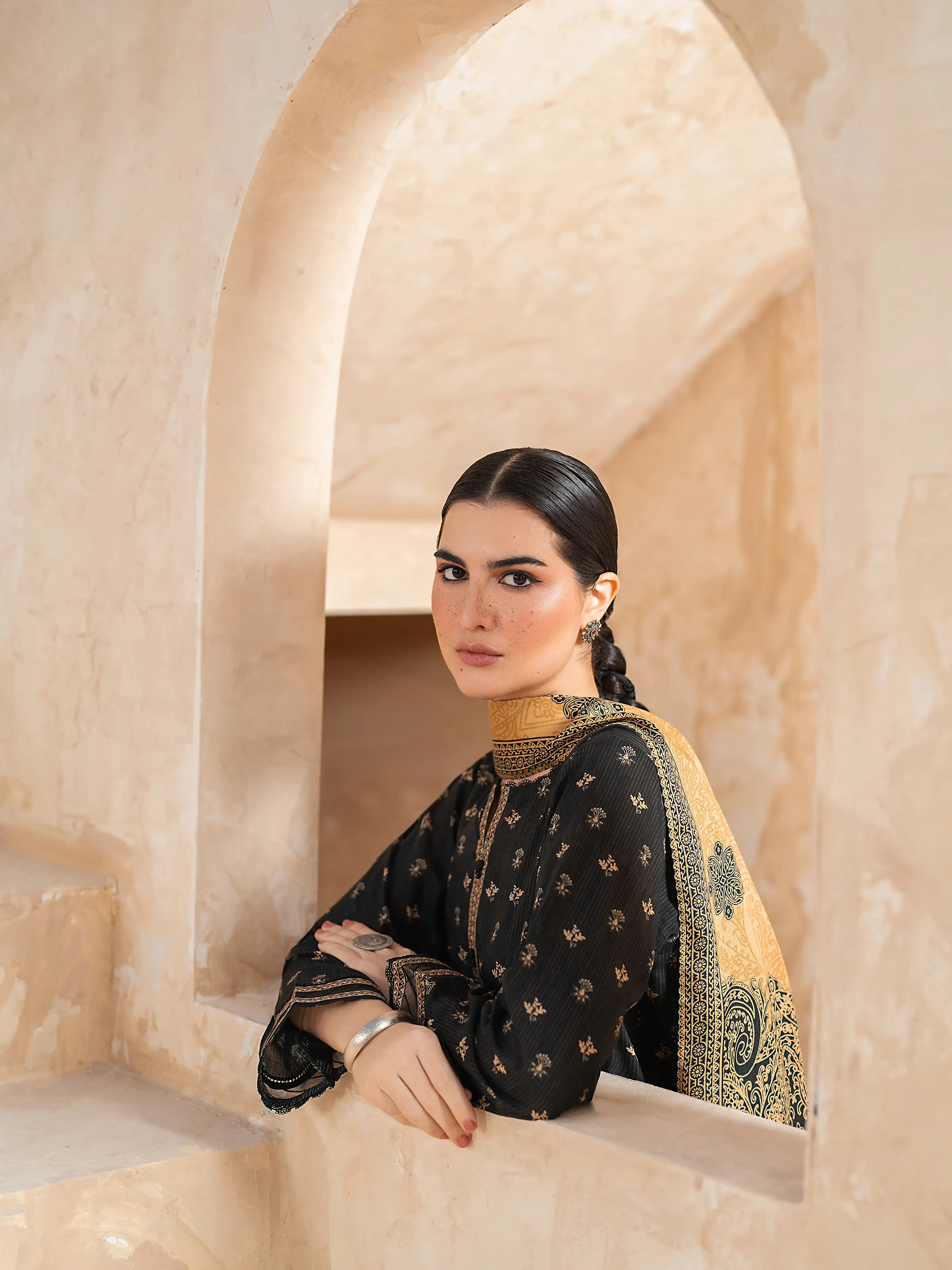 Printed Khaddar Suit - EWU24M3-110 - Image 5