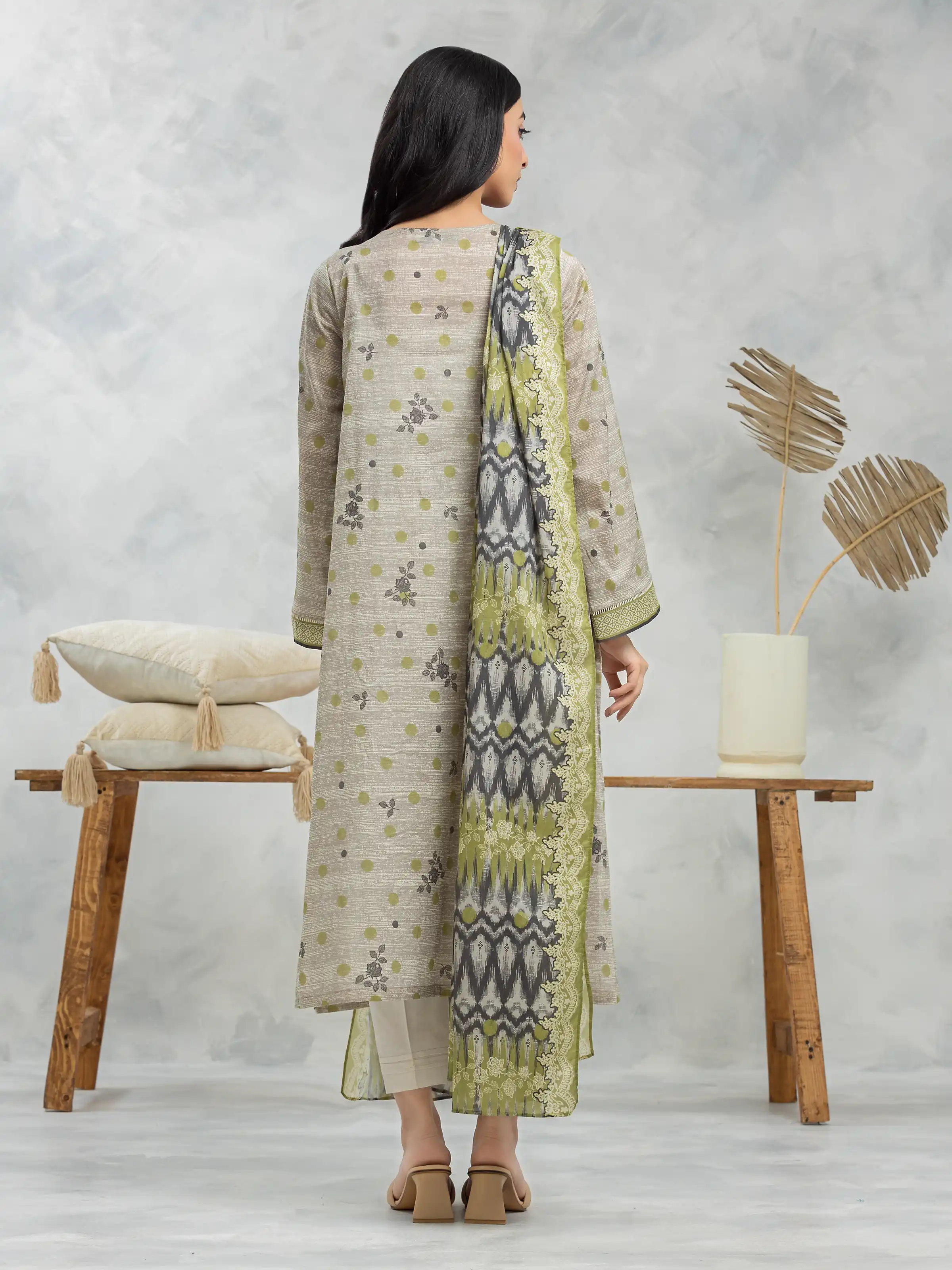 Printed Khaddar Suit - EWU24A3-28153-3P - Image 2