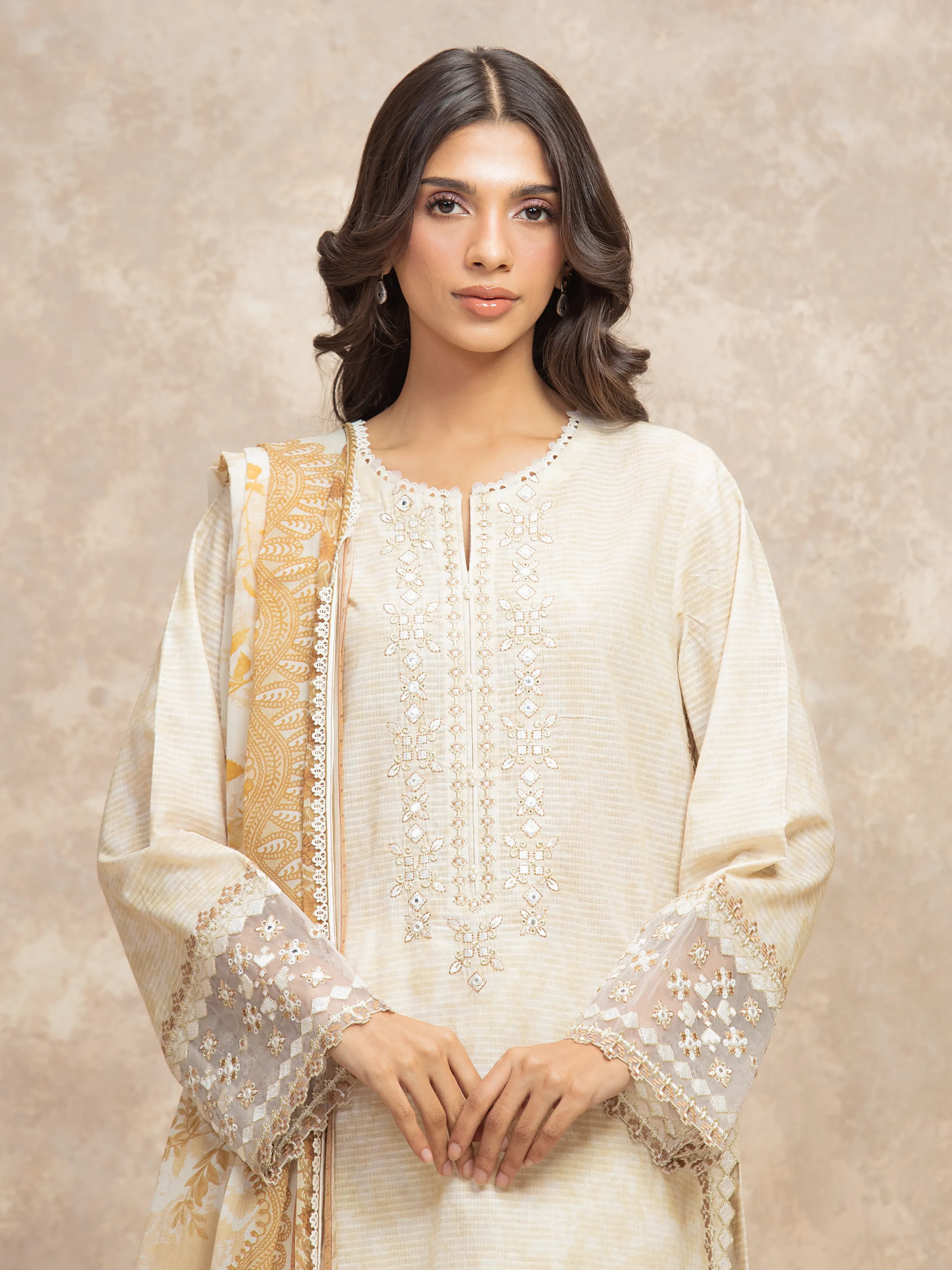 Embroidered Lawn Suit - EWU5V1-31903-3P - Image 2