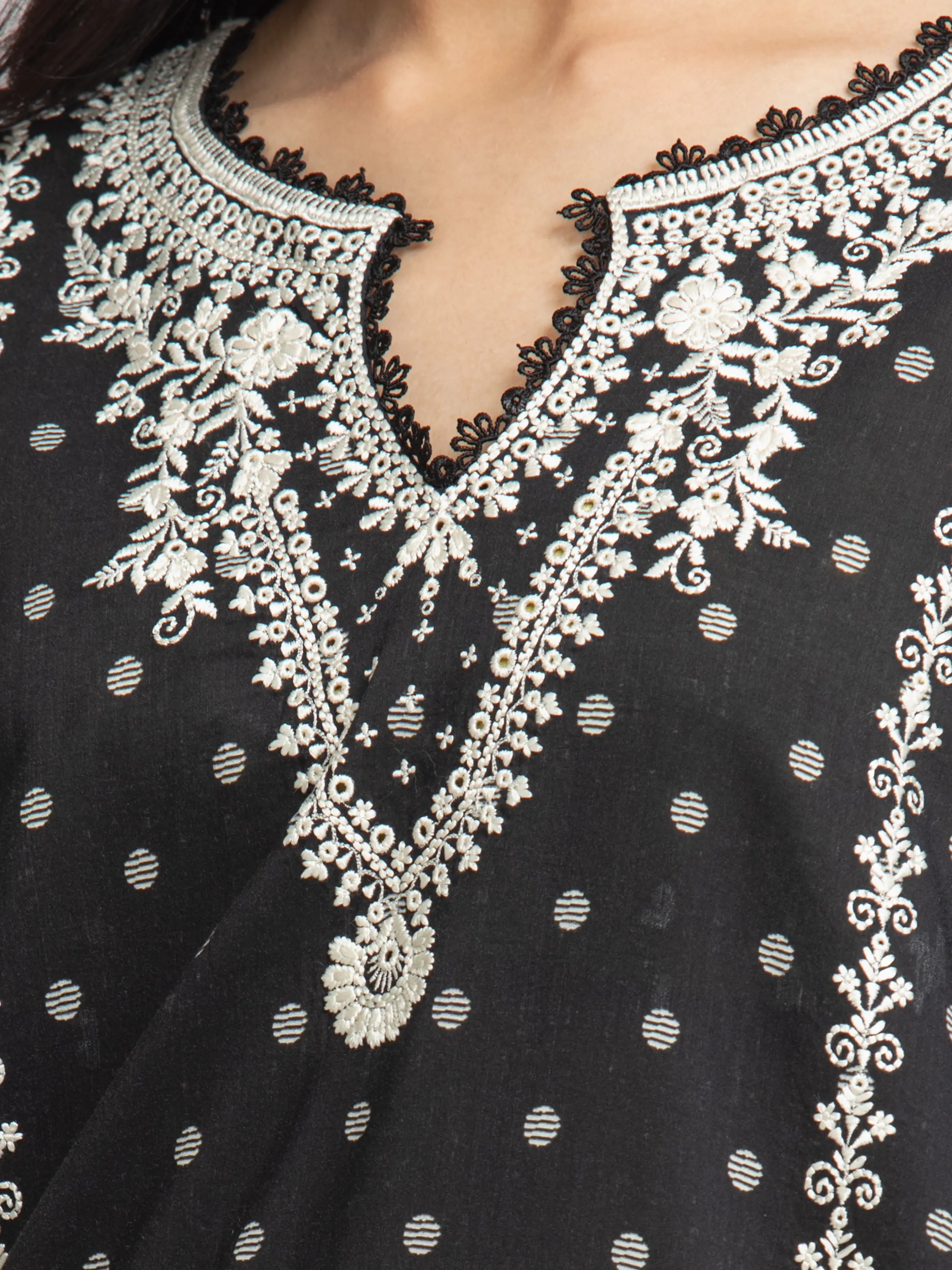 Embroidered Cambric Suit - EWU24V2-30028-3P - Image 3
