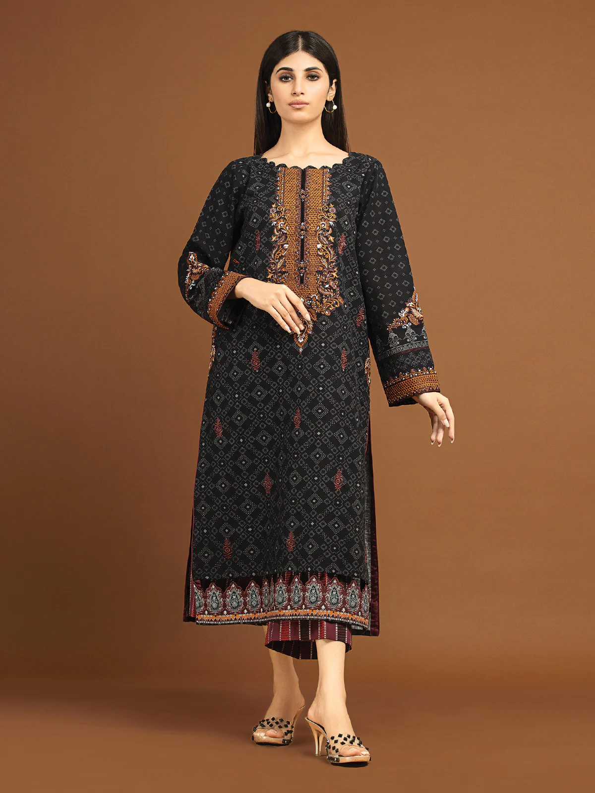 Embroidered Khaddar Shirt - EWU22V11-25036S