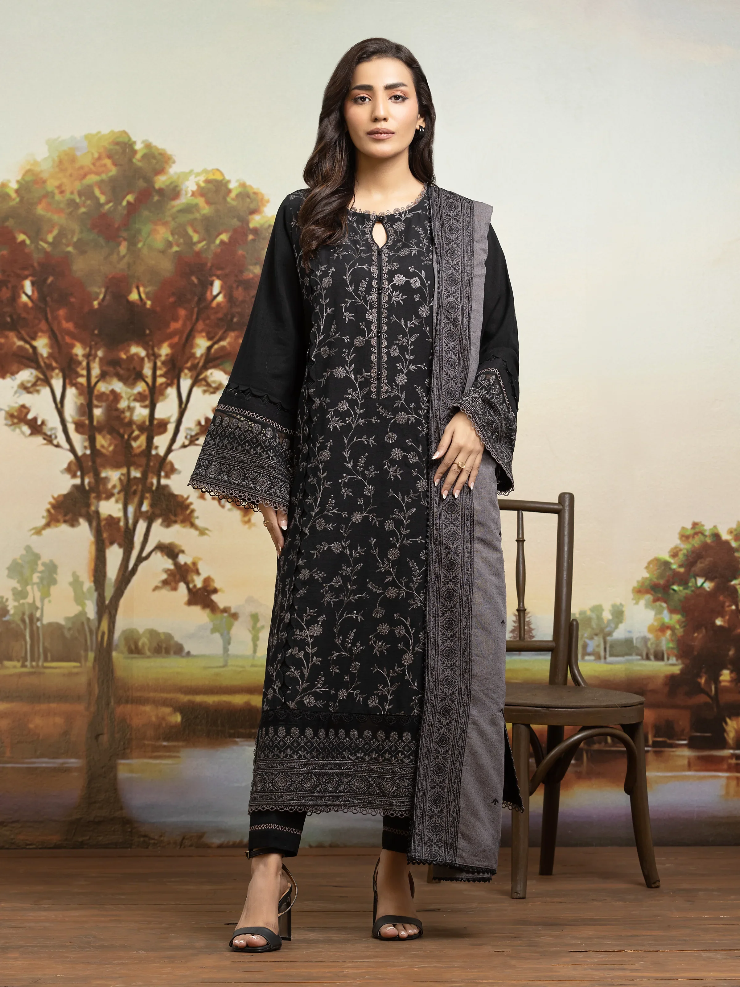 Embroidered Khaddar Suit - EWU24V11-30303-3P