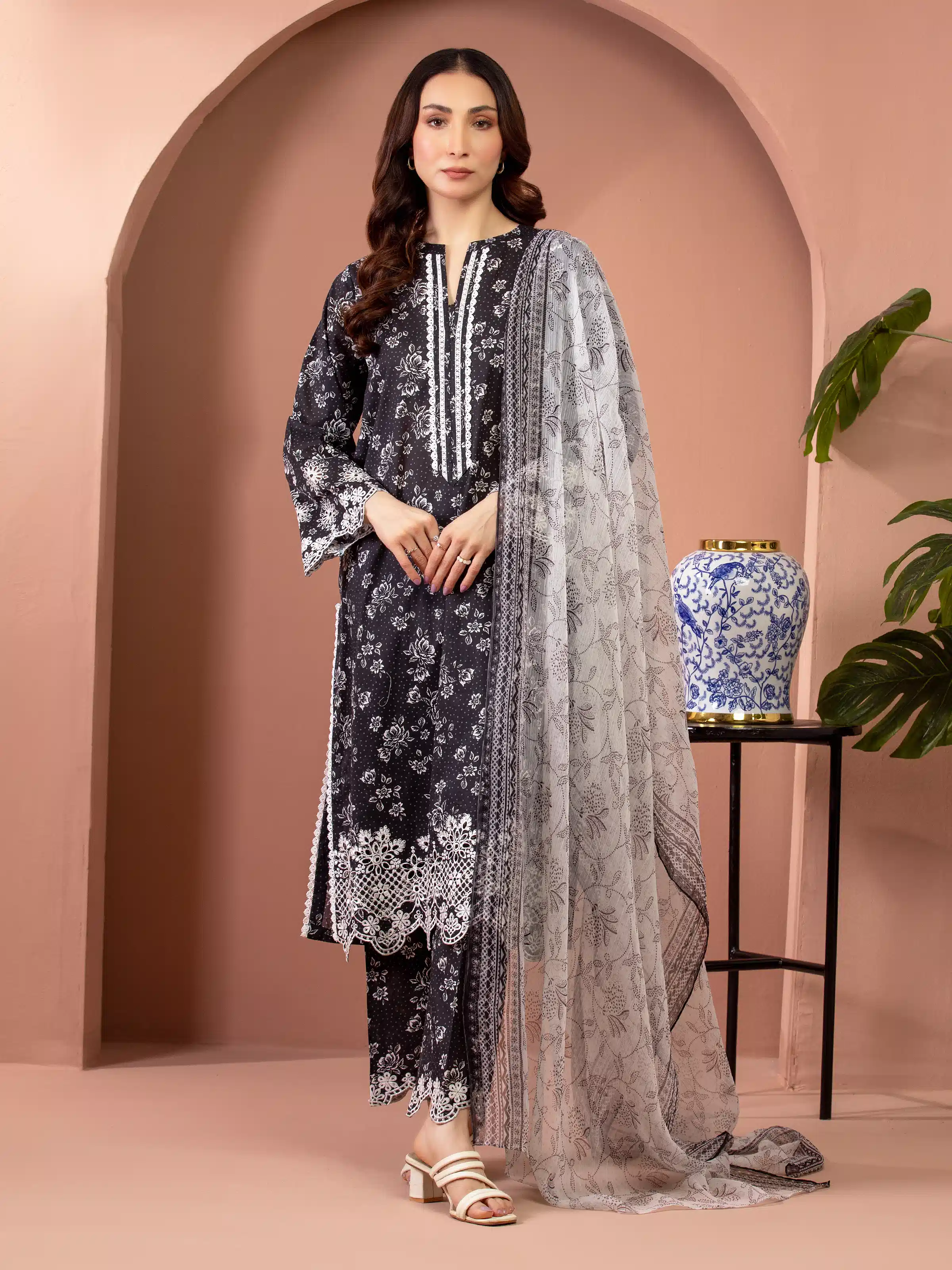 Embroidered Lawn Suit - EWU5V1-31475-3P