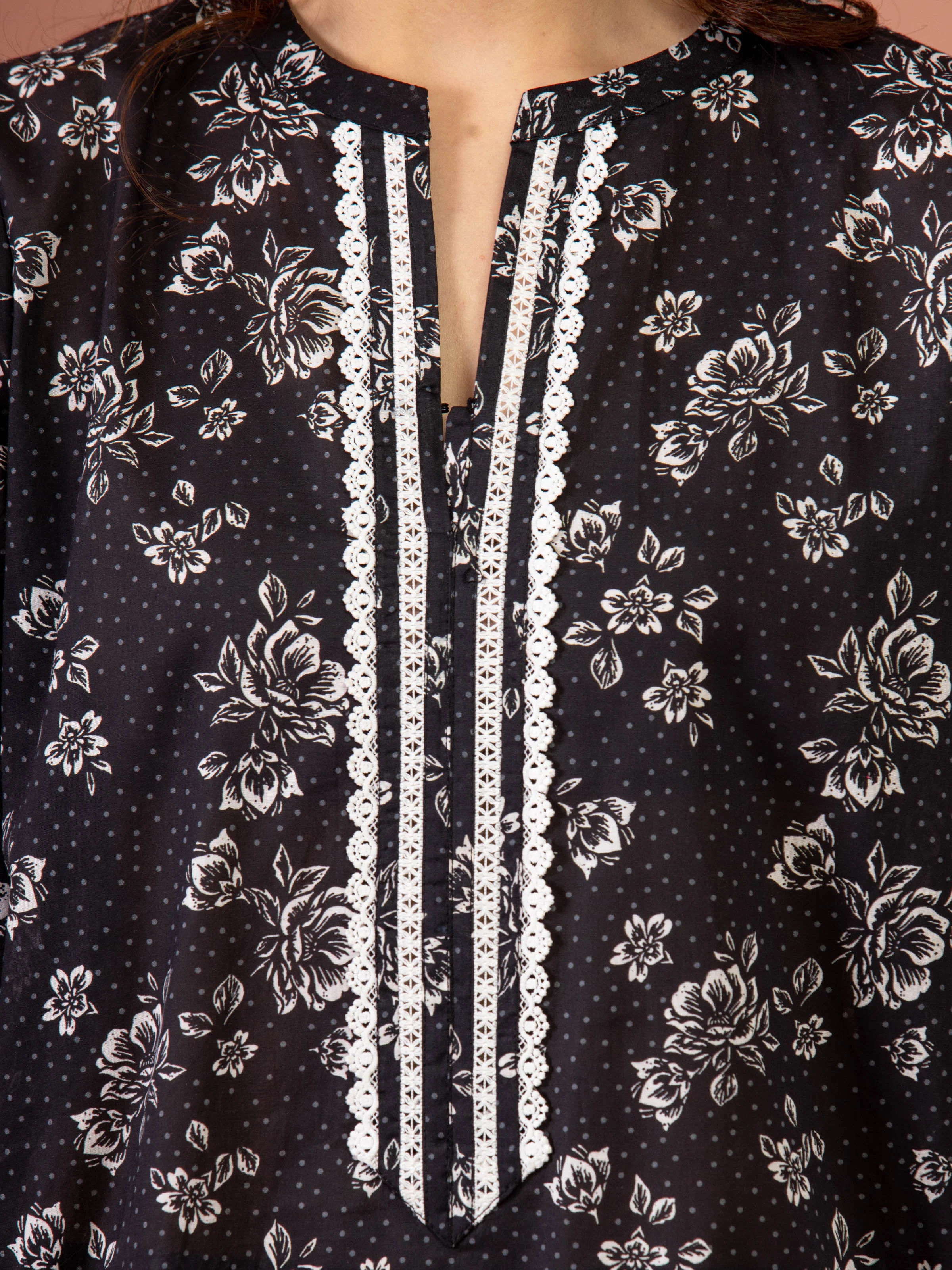 Embroidered Lawn Suit - EWU5V1-31475-3P - Image 5