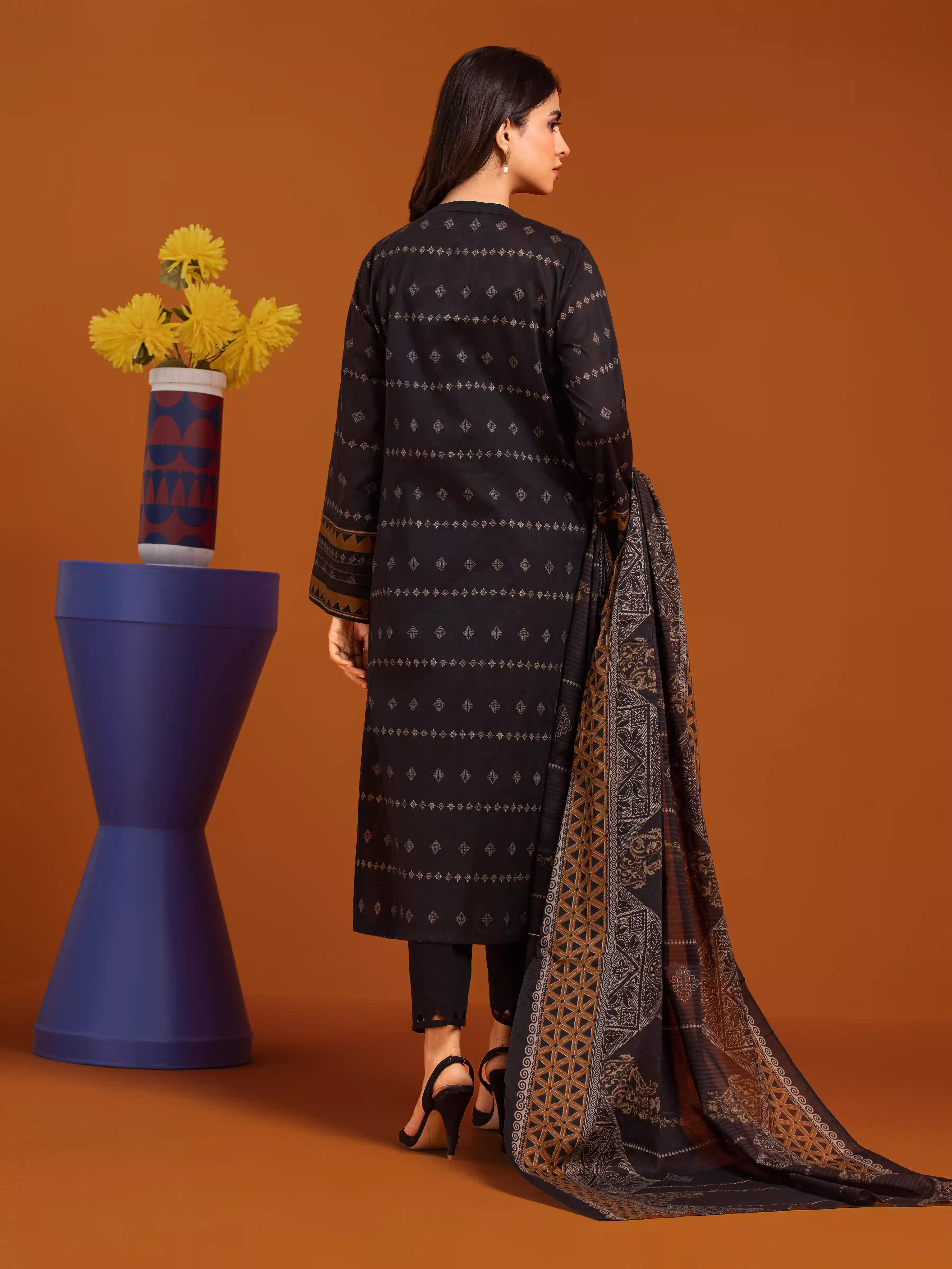 Printed Khaddar Suit - EWU24A3-27061-3P - Image 3
