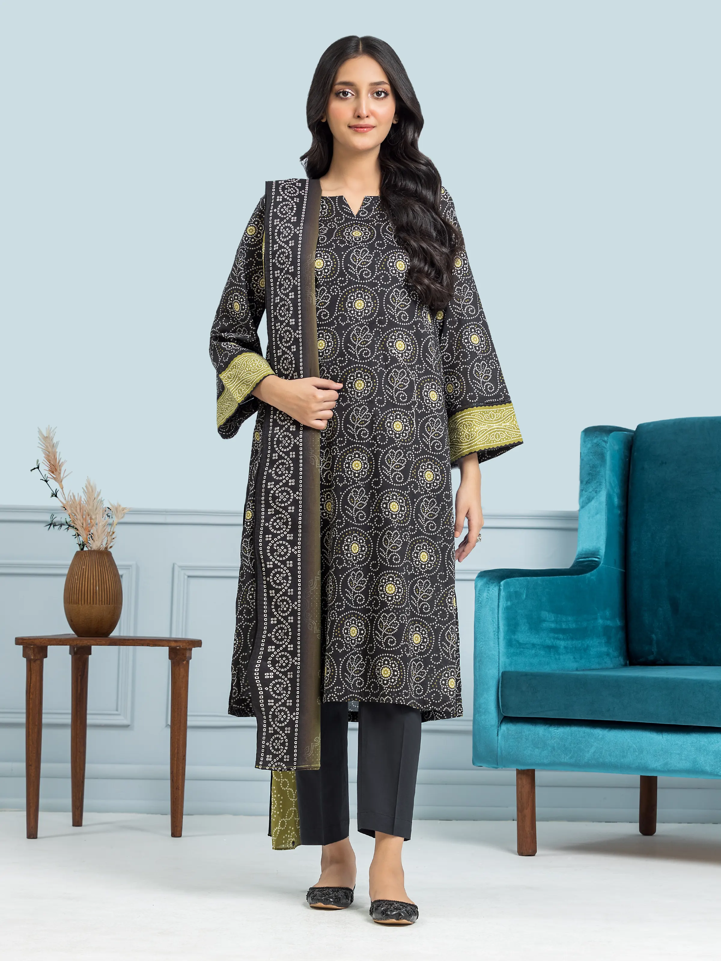 Printed Khaddar Suit - EWU24A3-28457-3P