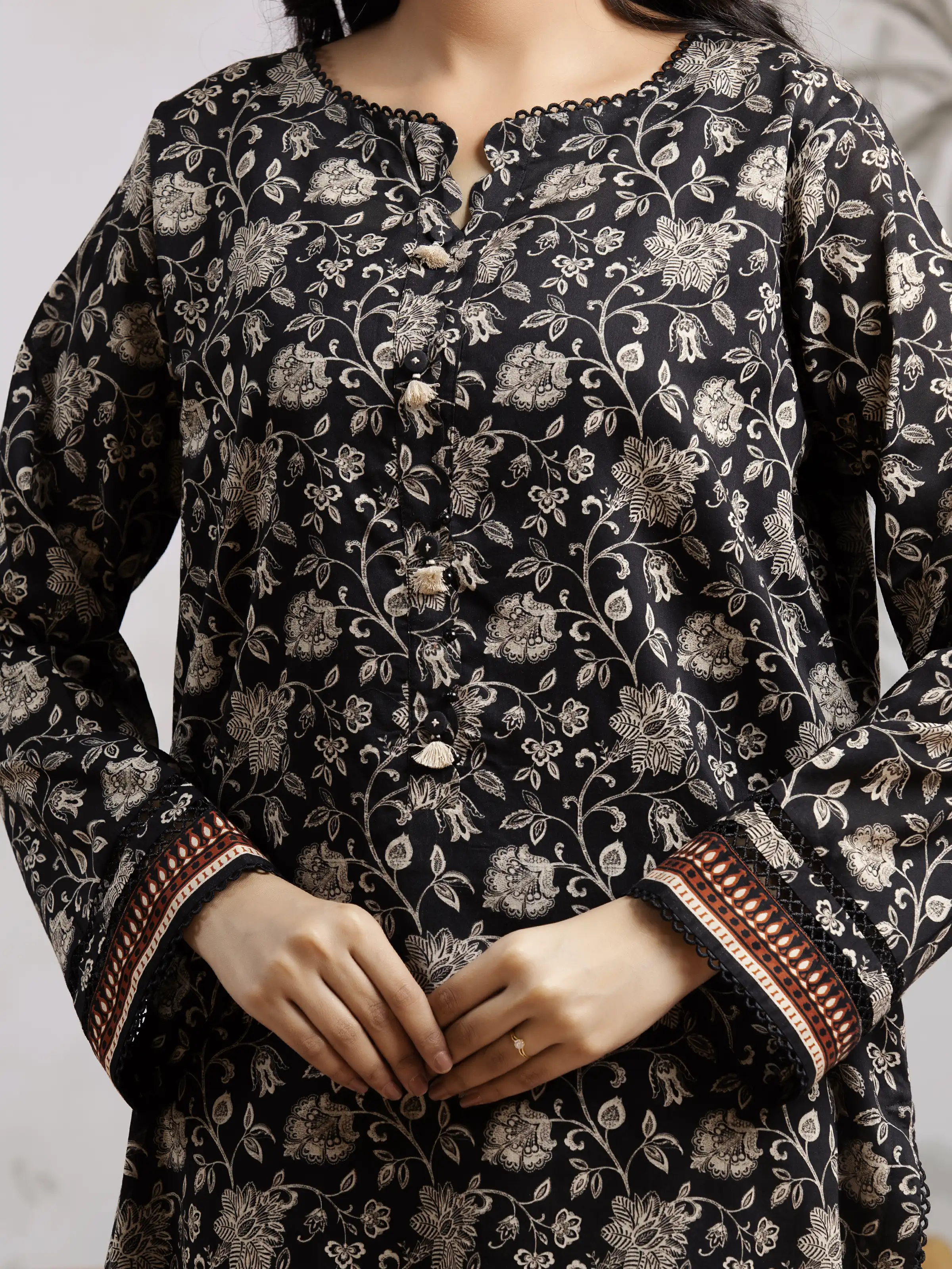 Printed Khaddar Suit - EWU24A3-29610-3P - Image 3