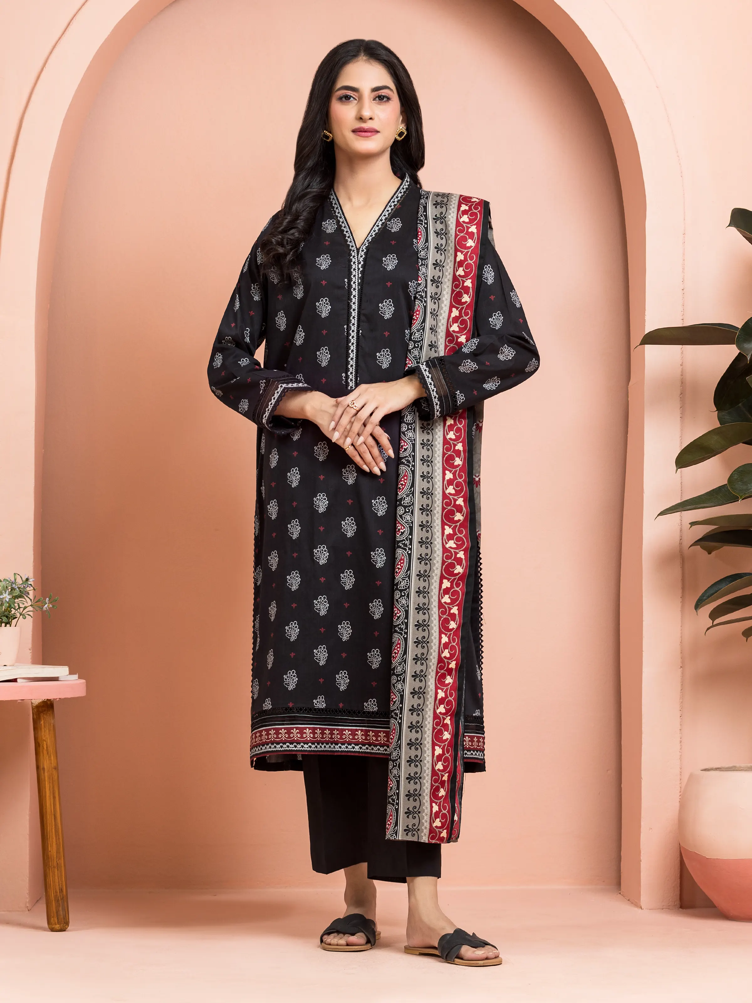 Printed Khaddar Suit - EWU24M3-120