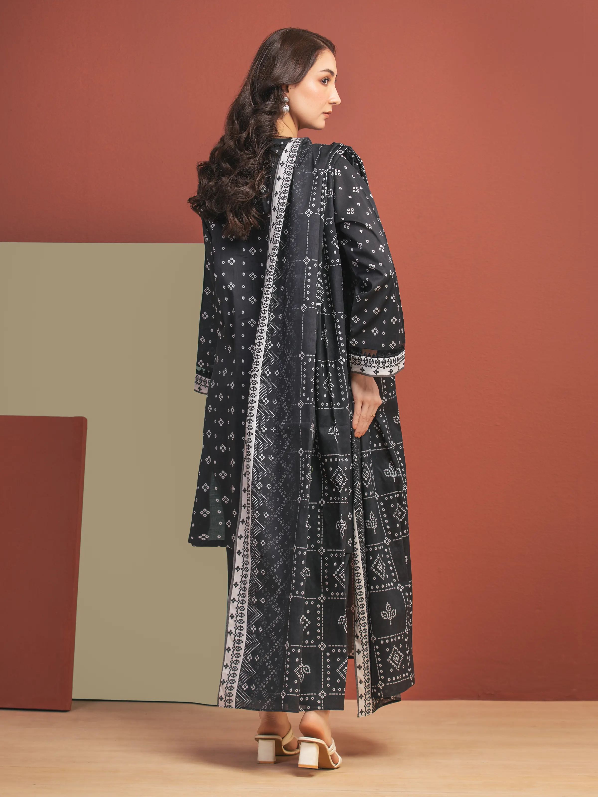 Printed Lawn Shirt Dupatta - EWU5A1-35314SD - Image 4