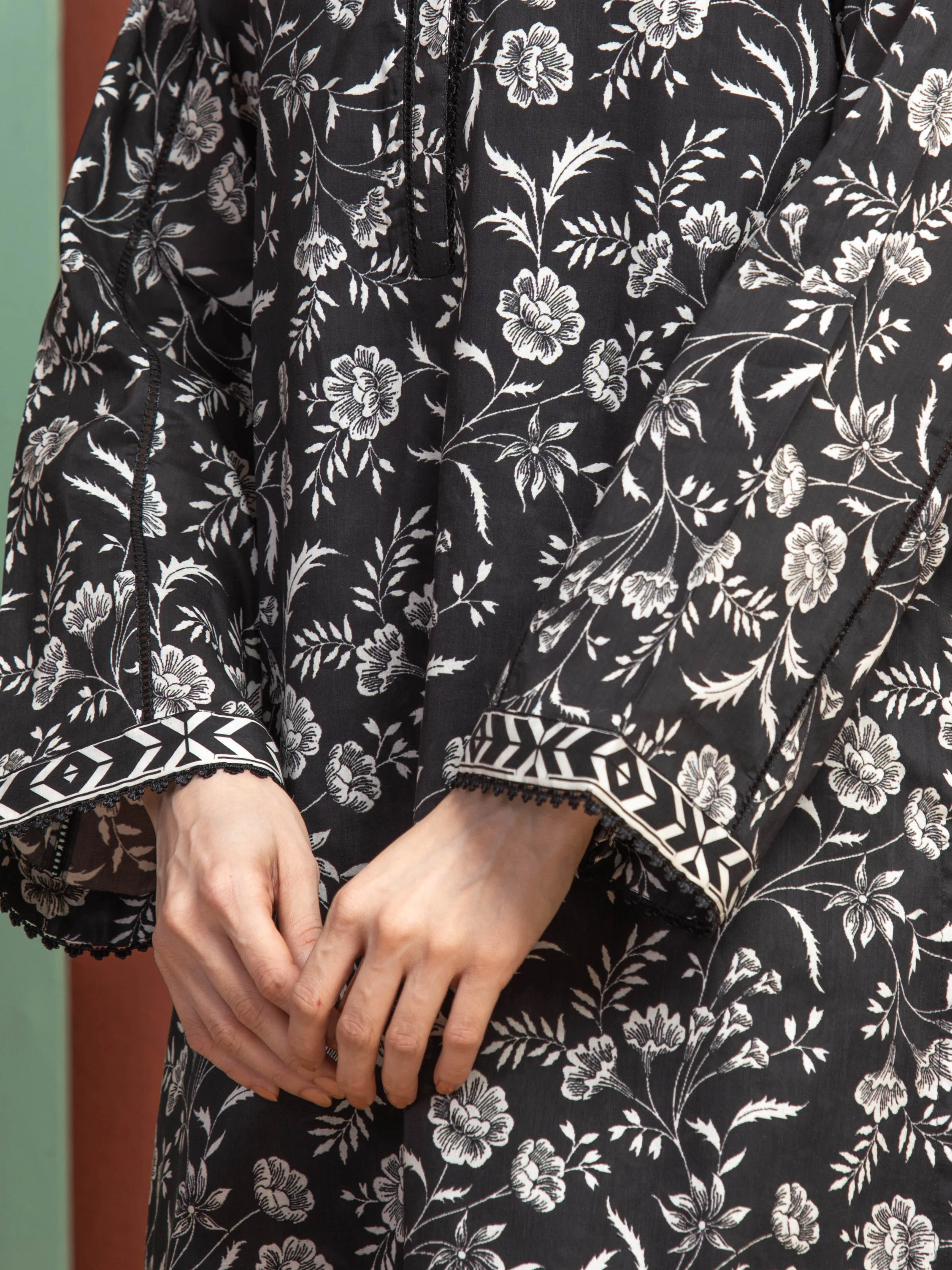 Printed Lawn Suit - EWU5A1-35309-3P - Image 4