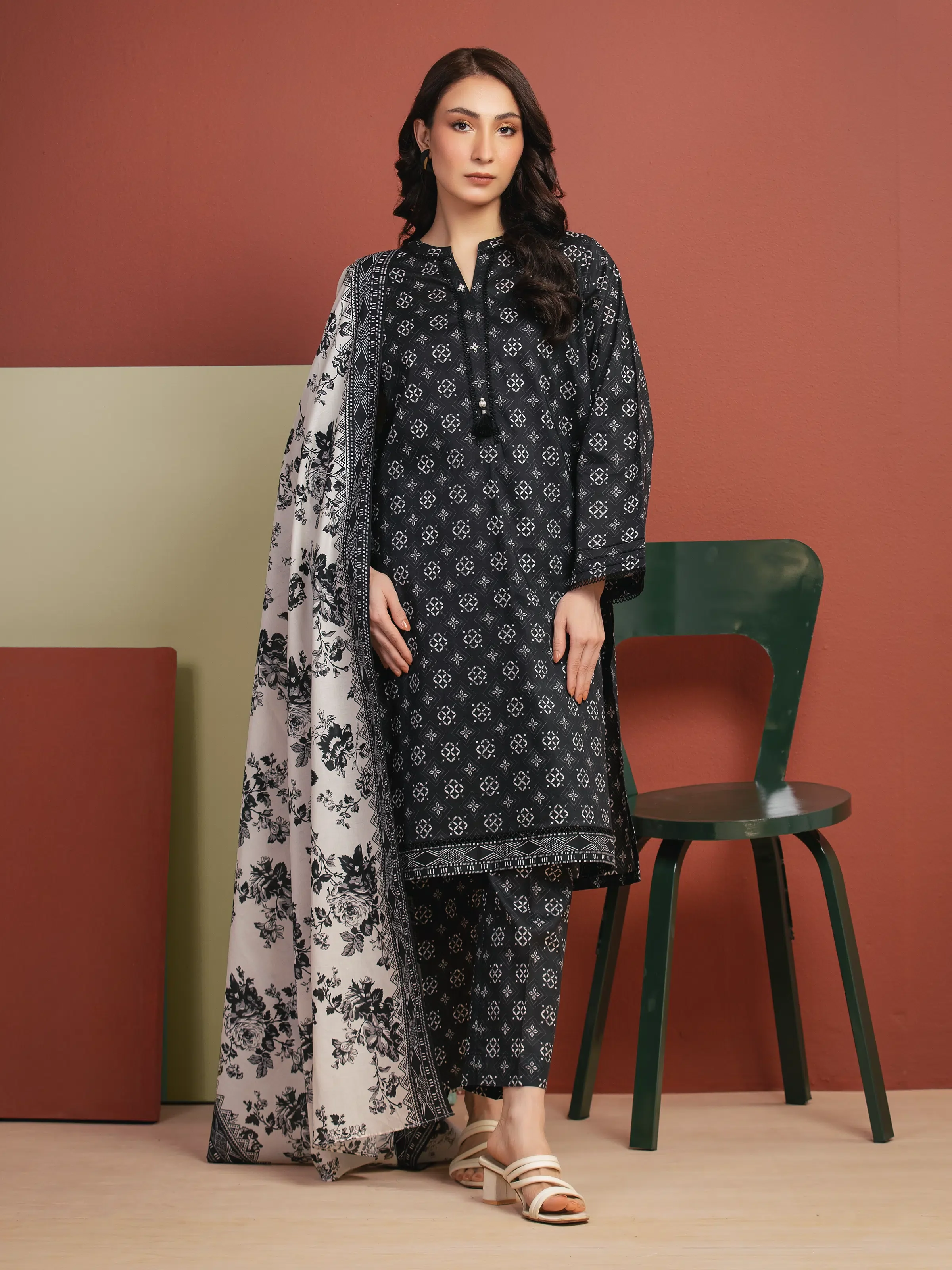 Printed Lawn Suit - EWU5A1-35310-3P
