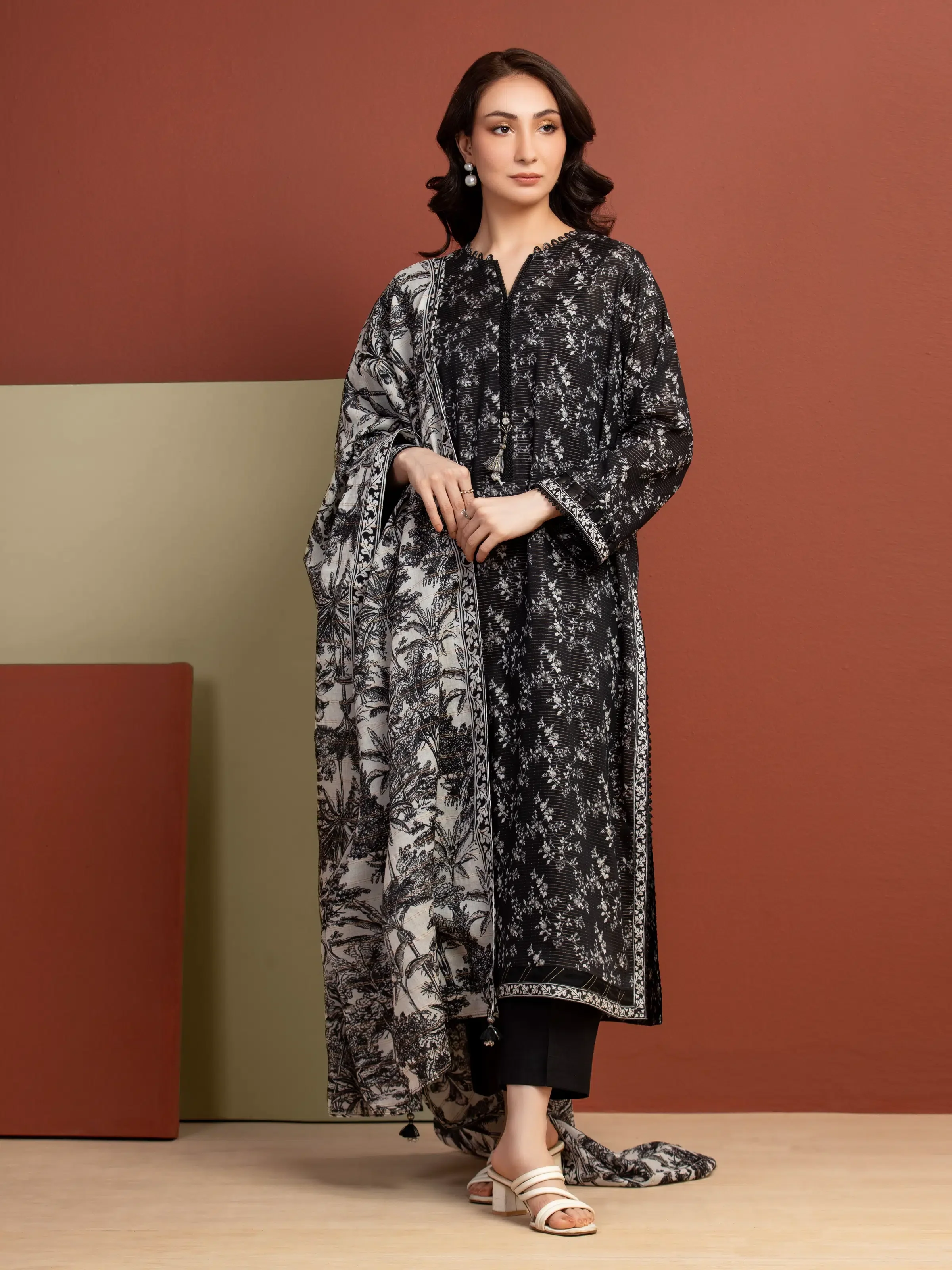 Printed Zari Lawn Suit - EWU5M6-014-3P