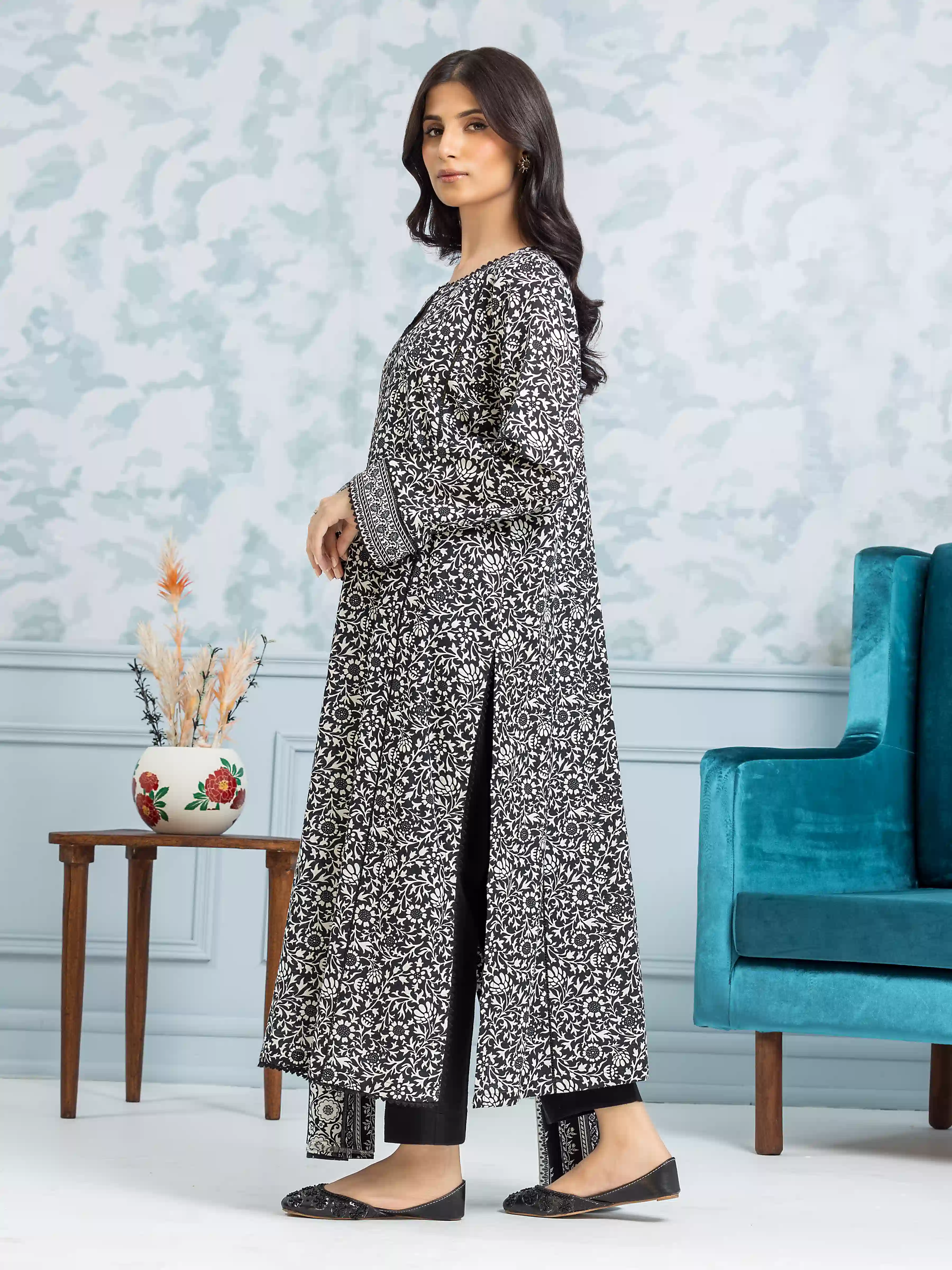 Printed Khaddar Suit - EWU24A3-29304-3P - Image 2