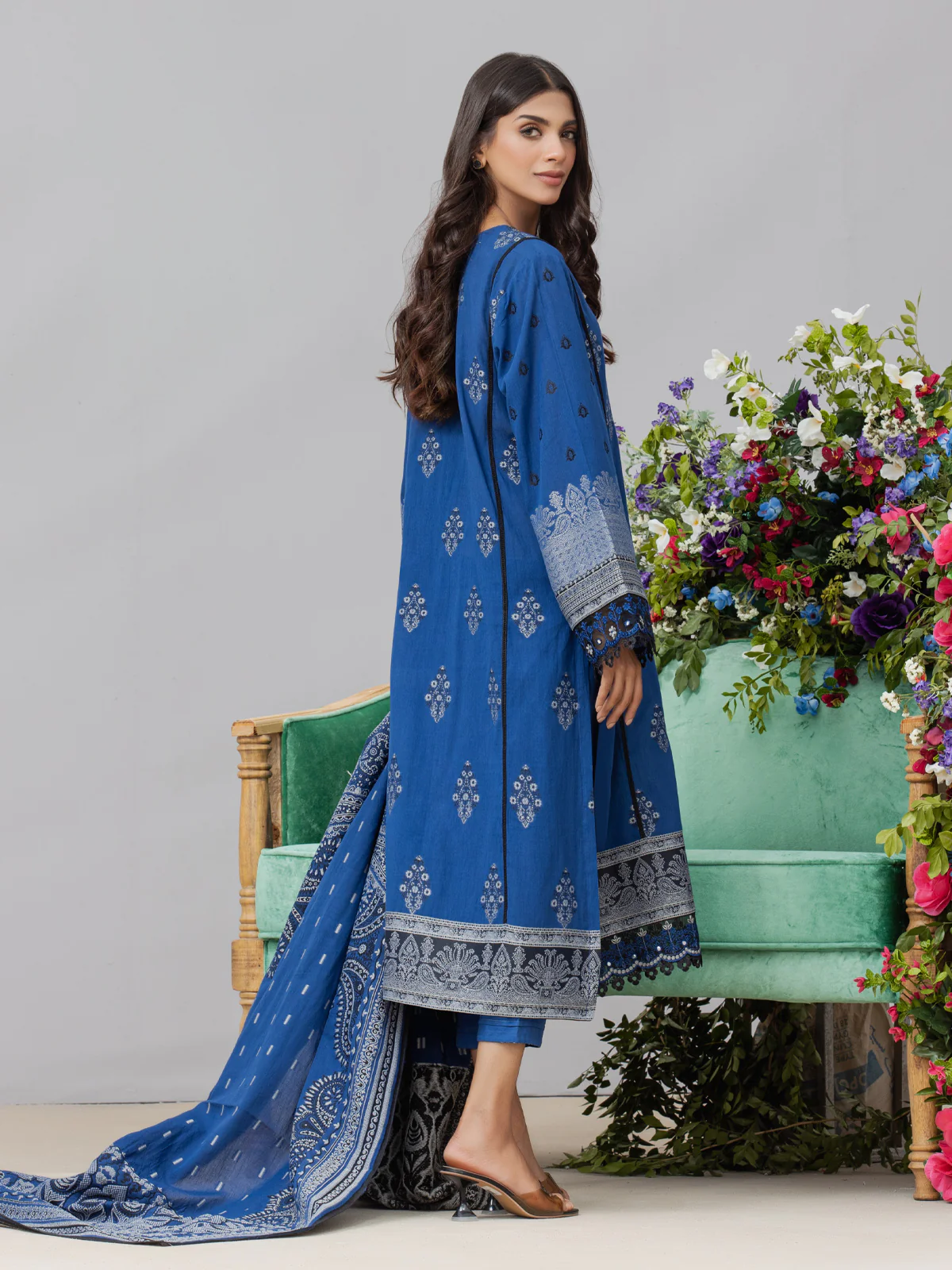Embroidered Jacquard Suit - EWU24V3-26622-3P - Image 5