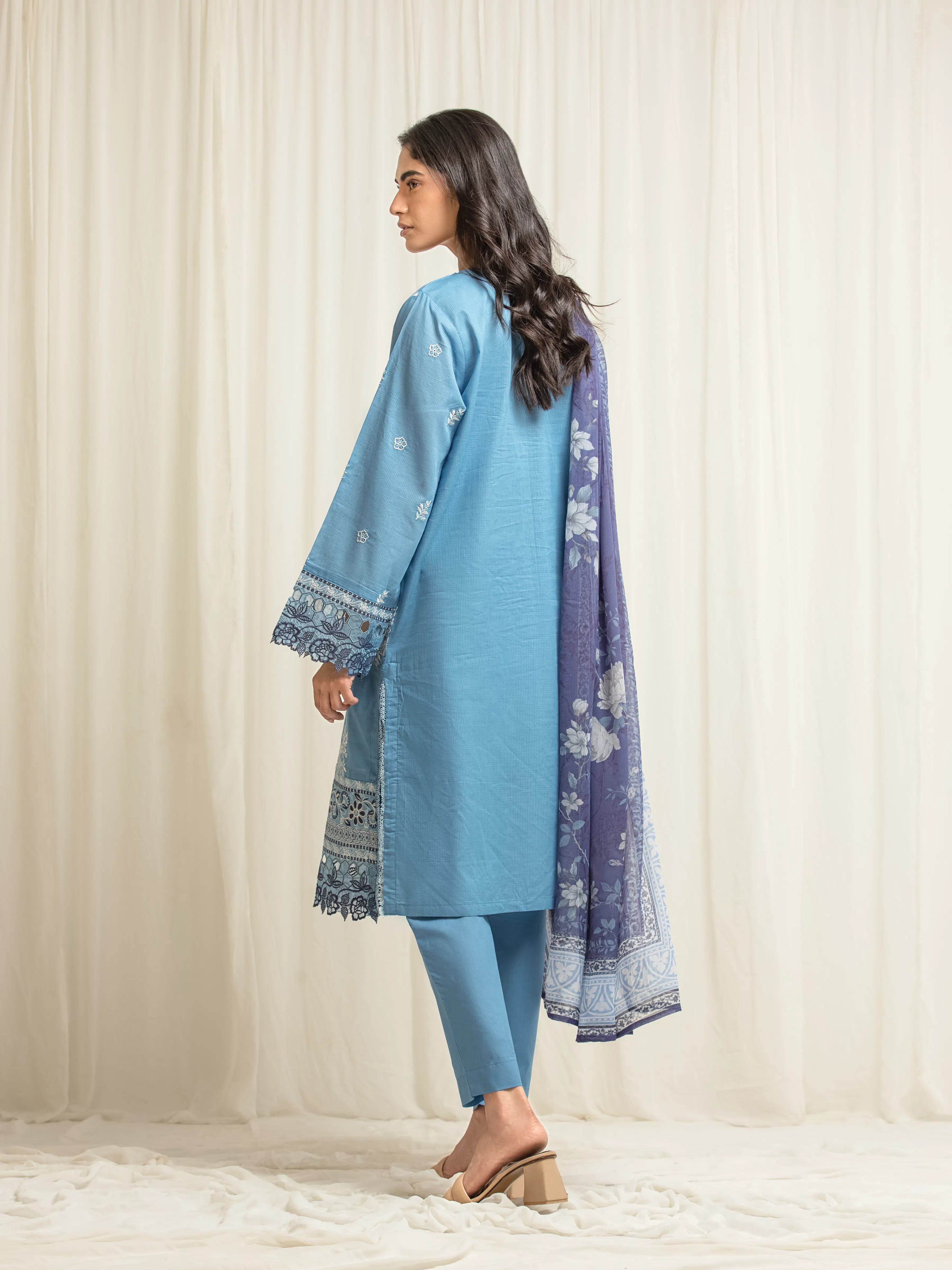 Embroidered Lawn Suit - EWU5V1-31220-3P - Image 6