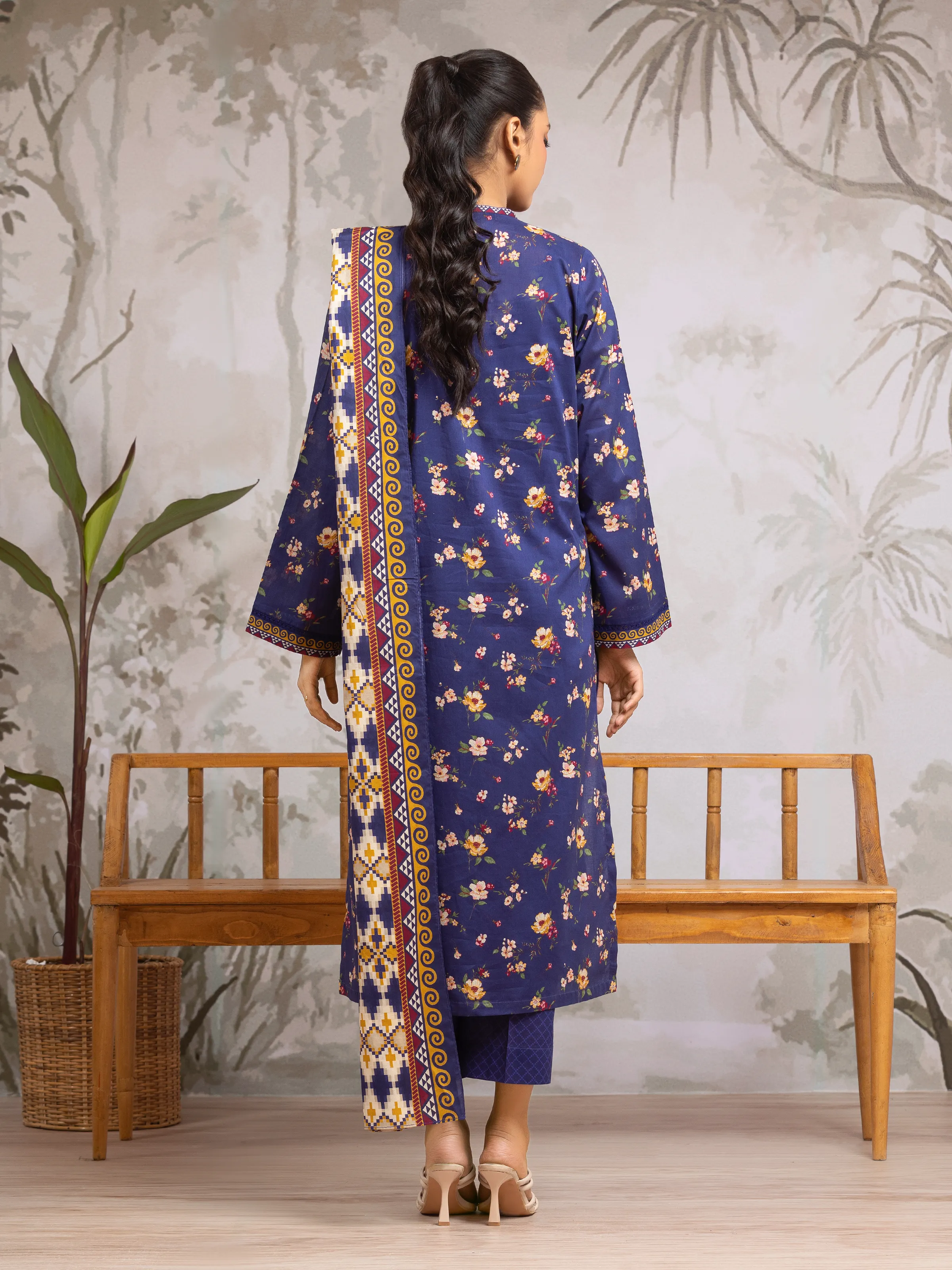 Printed Khaddar Suit - EWU24A3-29621-3P - Image 2